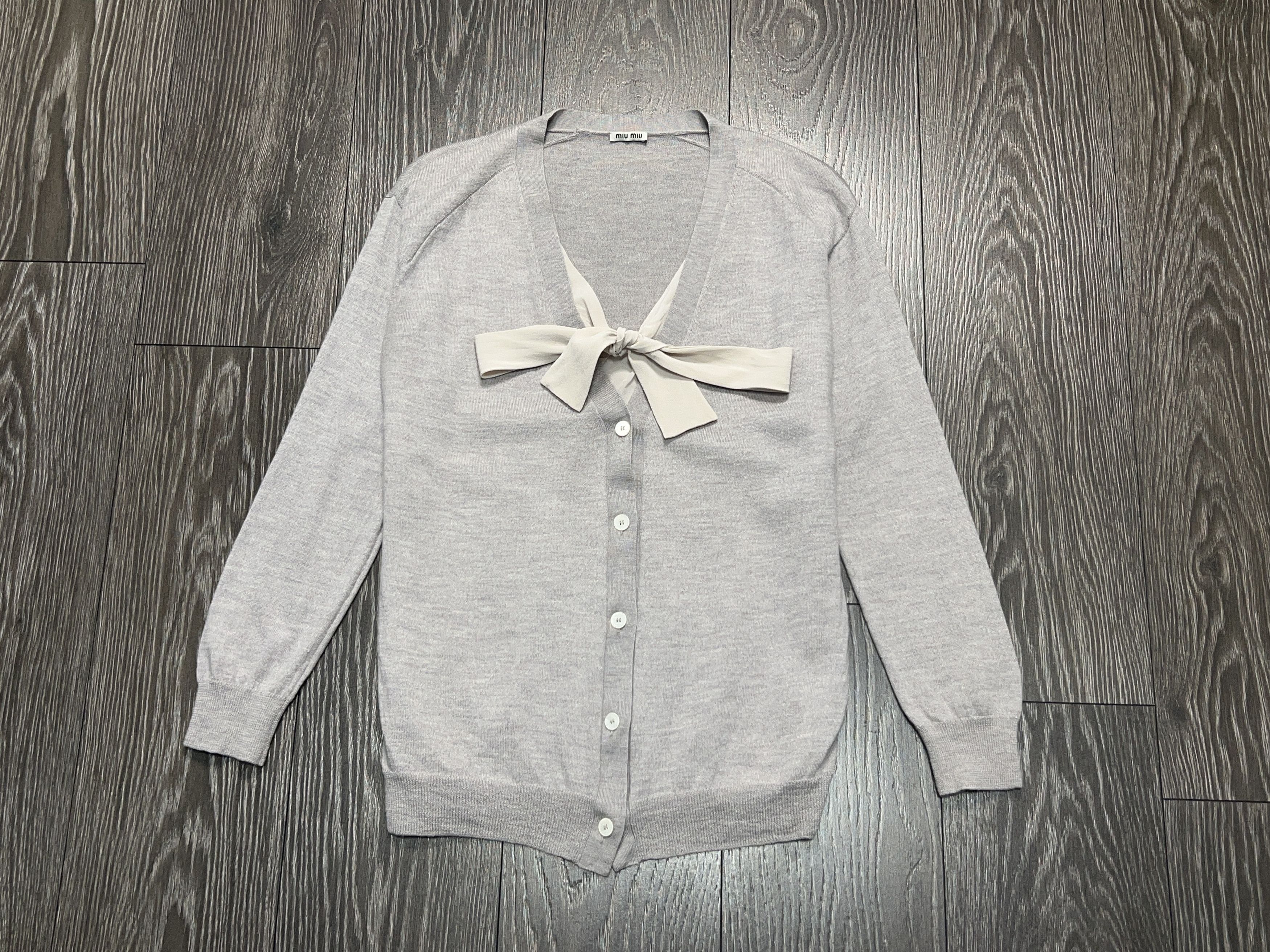 Miu Miu Gray Button Cardigan Bow Style Pullover Sweater Size M/L Size M / US 6-8 / IT 42-44 - 3 Thumbnail