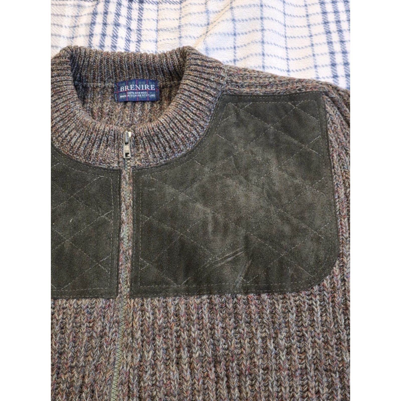 Vintage VINTAGE Brenire Wool Sweater Brown Green Scotland Suede Patches Full Zip Men's 42 Large Brown Wool Suede Patches Full Zip 90s Mens UK Size US L / EU 52-54 / 3 - 4 Thumbnail
