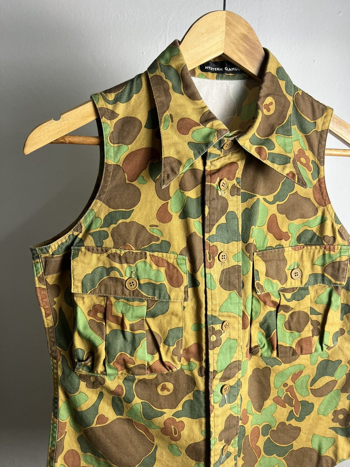 Hysteric Glamour × Japanese Brand × Vintage Vintage Hysteric Glamour Sleeveless Duck Camo Shirts Size US S / EU 44-46 / 1 - 2 Thumbnail