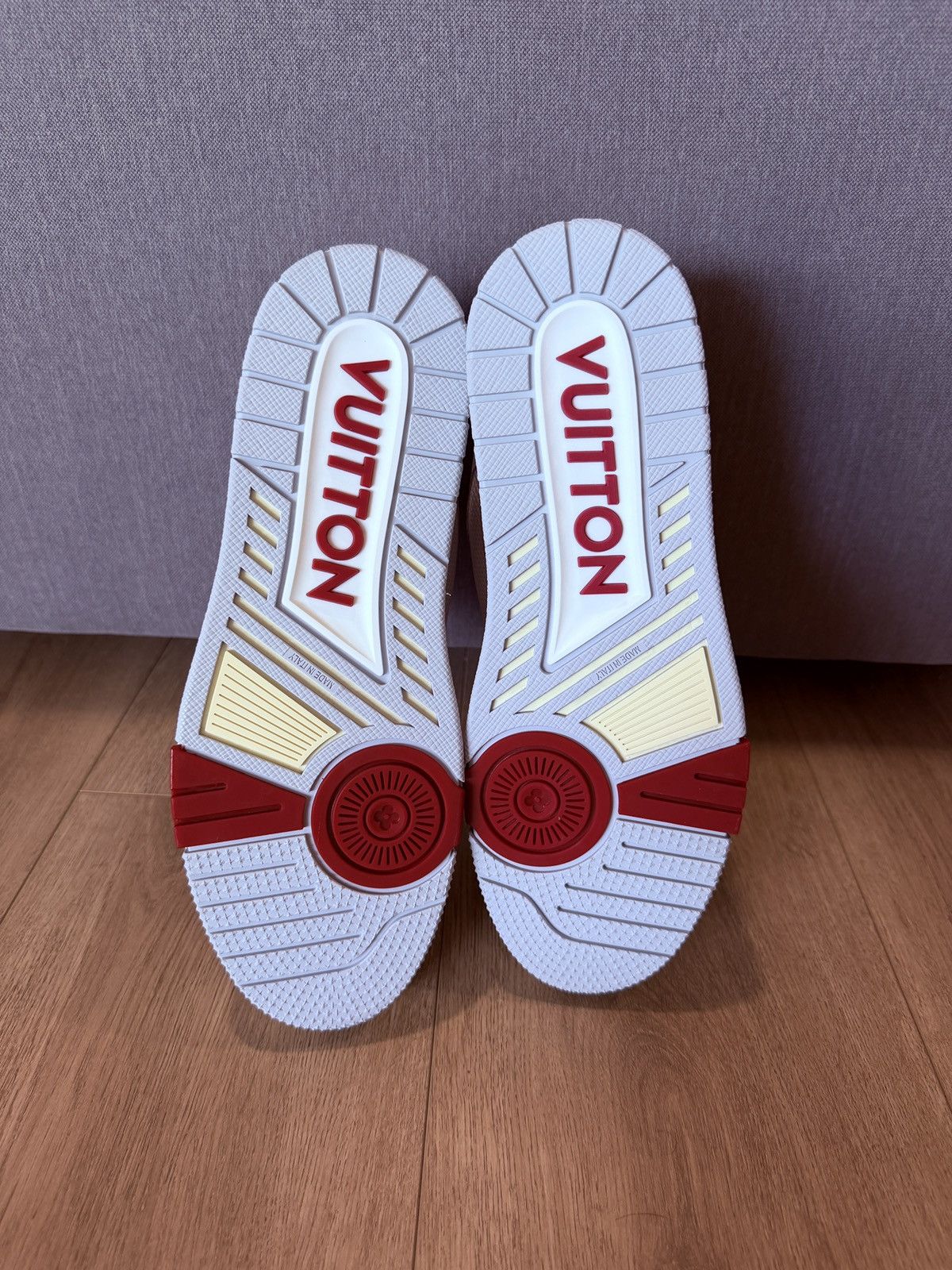 Louis Vuitton LOUIS VUITTON TRAINER RED WHITE VIRGIL Size US 8 / EU 41 - 7 Thumbnail