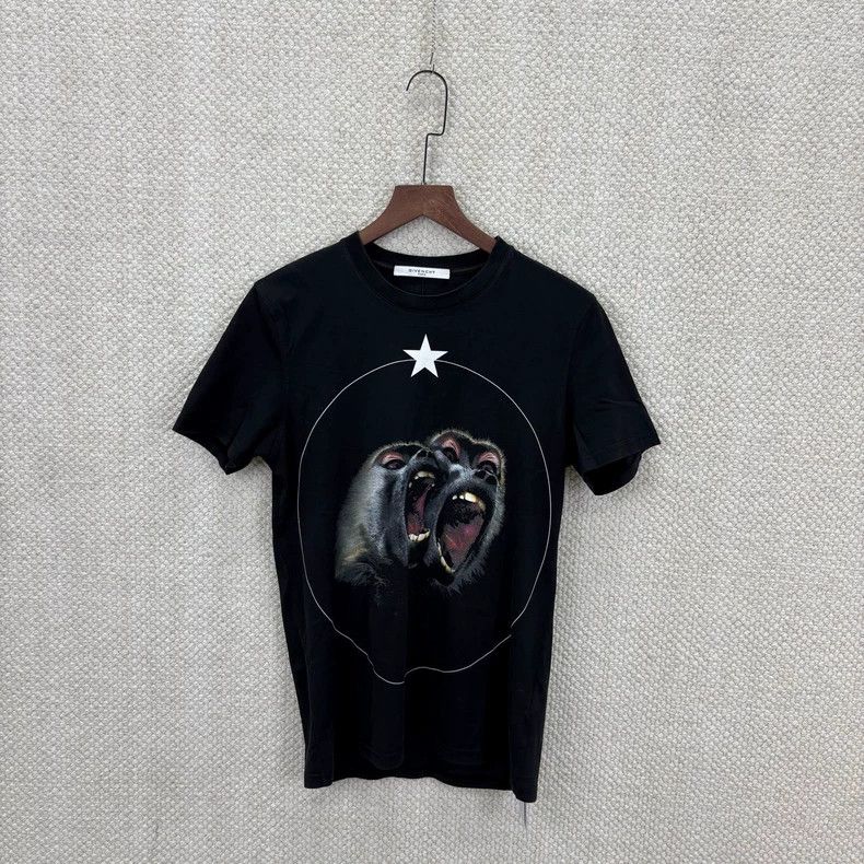 Givenchy Givenchy Black T-Shirt with Gorilla Pattern Size US S / EU 44-46 / 1 - 1 Thumbnail