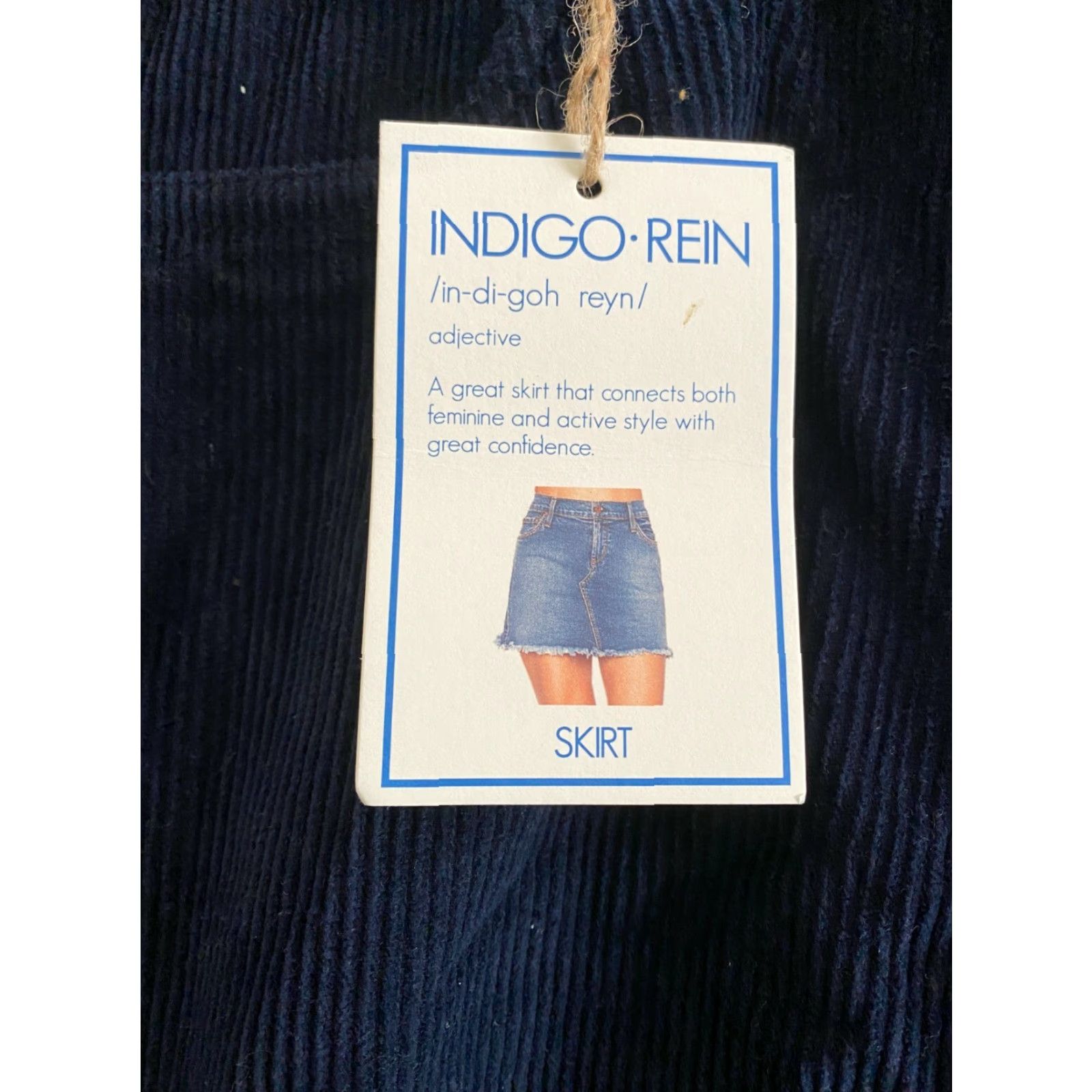 Vintage VINTAGE Indigo Rein Blue Corduroy Mini Skirt Button Fly Frayed Hem Women's 7/27 100% Cotton Burgundy Size 28" / US 6 / IT 42 - 2 Thumbnail