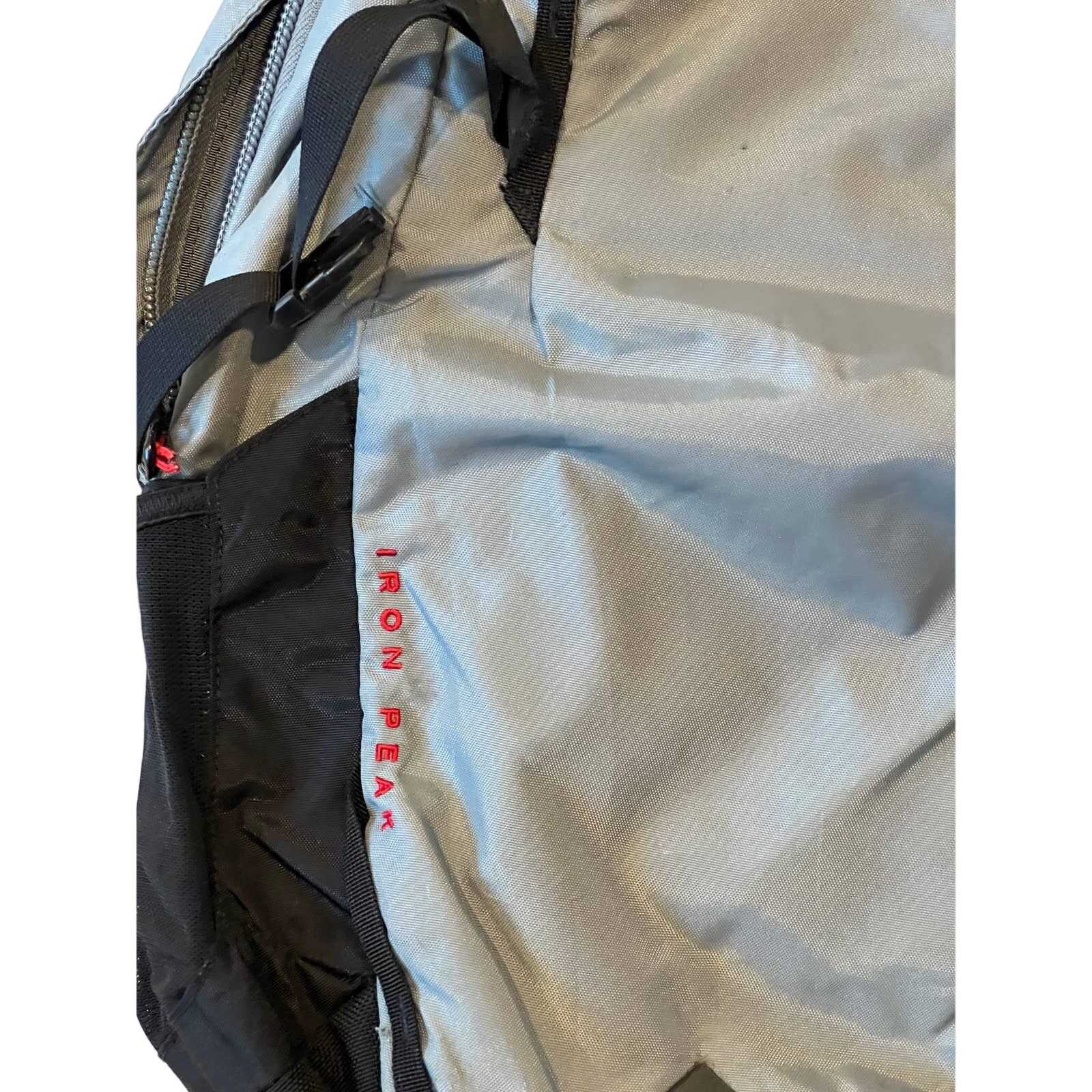 The North Face The North Face Iron Peak 28L Backpack Size 28 - 2 Thumbnail