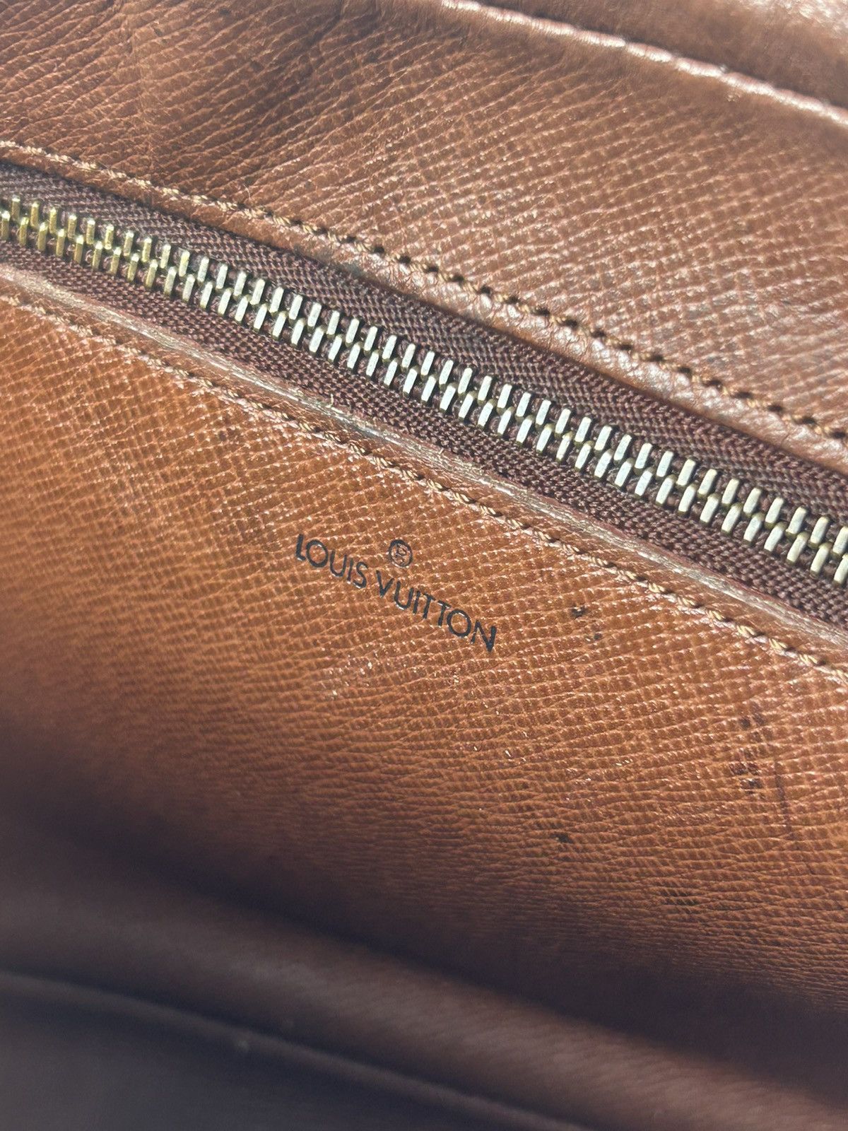 Louis Vuitton Louis Vuitton Monogram Toiletry Bag Size ONE SIZE - 7 Thumbnail