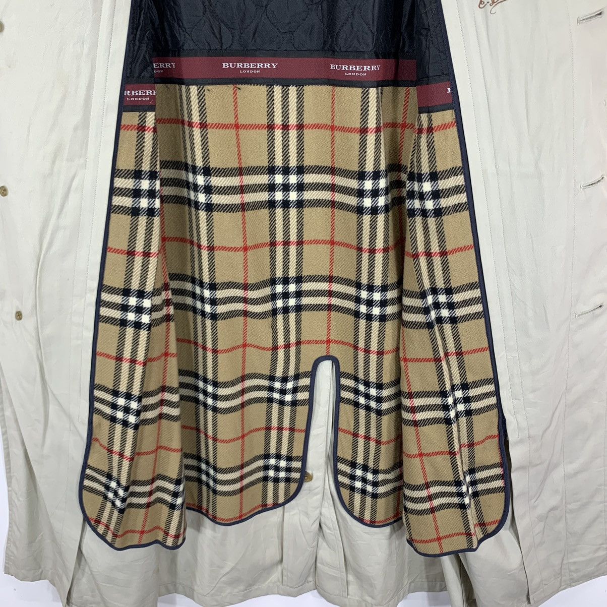 Burberry × Burberry Prorsum 🔥🔥VINTAGE BURBERRY OF LONDON NOVA CHECKED OVERCOAT Size US L / EU 52-54 / 3 - 6 Thumbnail