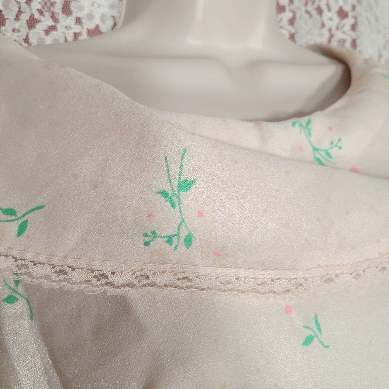Handmade Vintage 60s handmade white floral print dress size medium Size M / US 6-8 / IT 42-44 - 5 Thumbnail