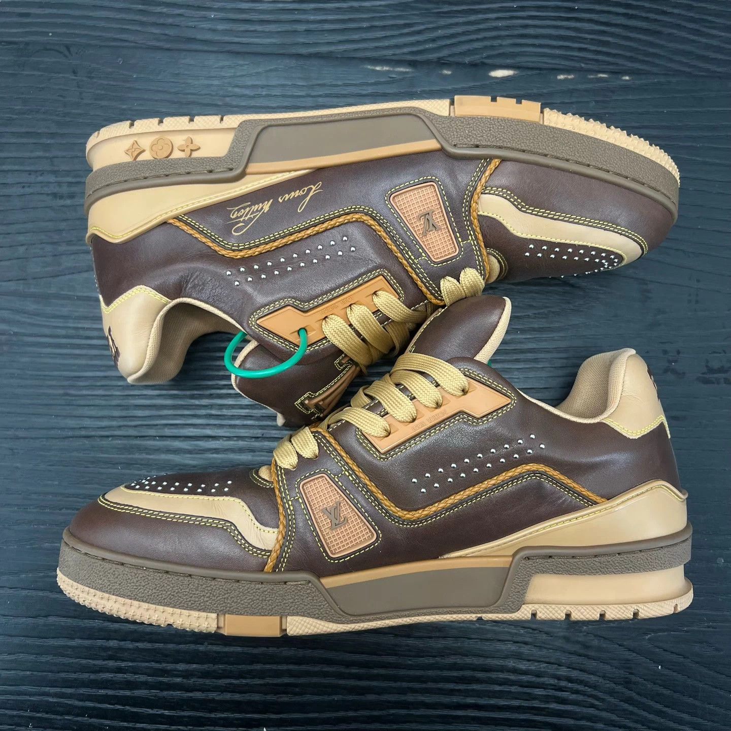 Louis Vuitton Louis Vuitton Trainer Brown Riveted 41 Size US 8 / EU 41 - 2 Thumbnail