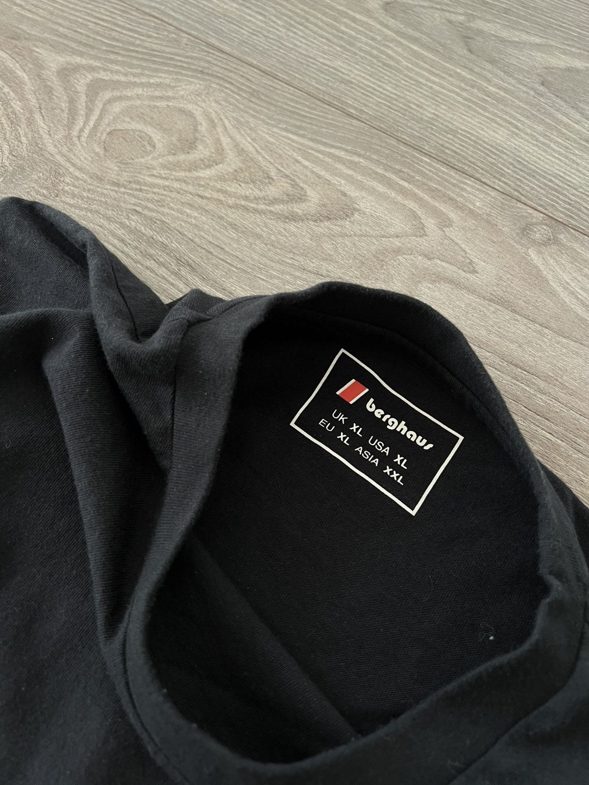 Berghaus Berghaus Big Logo Gorpcore Pima Cotton Black T-Shirt Size US XL / EU 56 / 4 - 15 Thumbnail