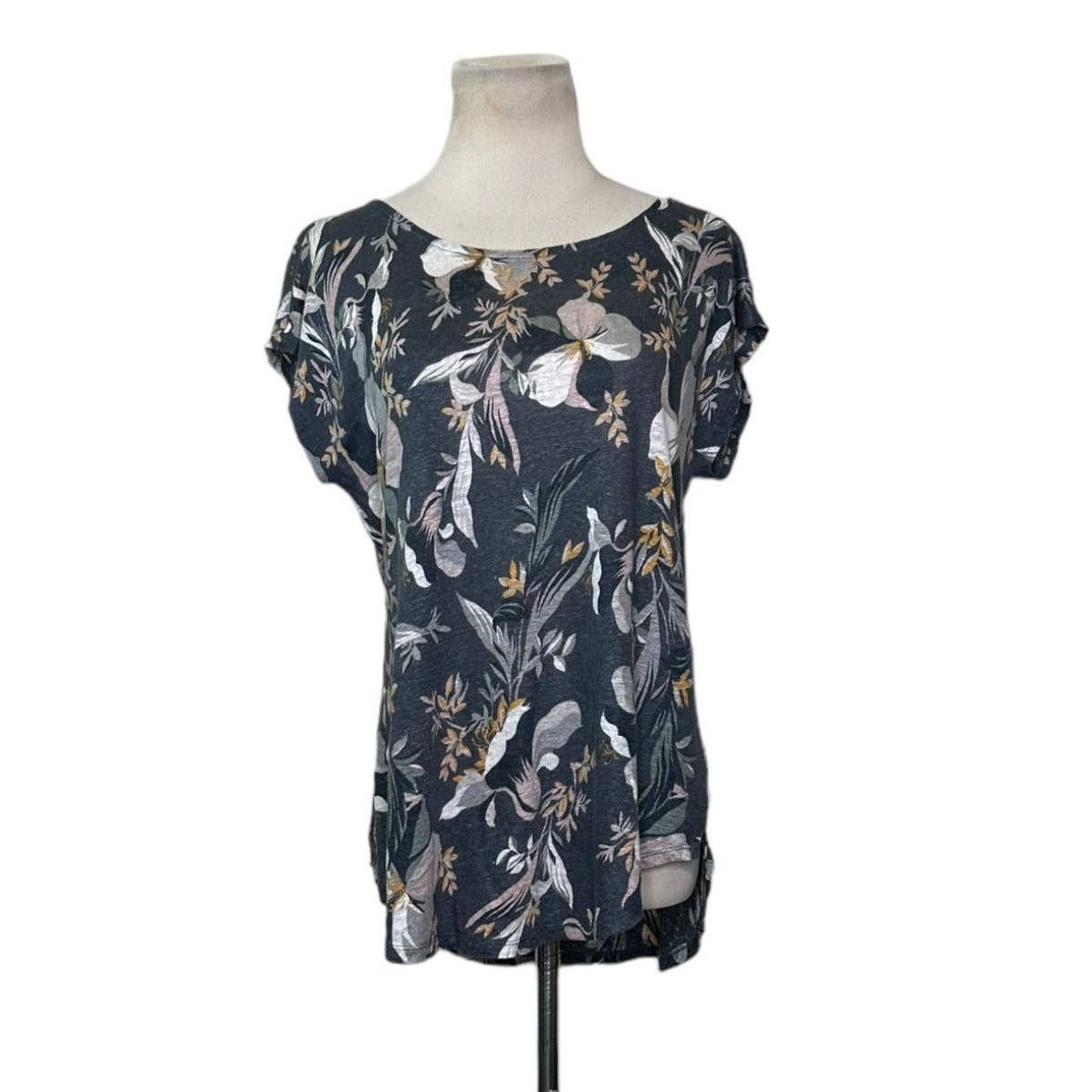 Rachel Zoe Rachel Zoe gray floral linen short sleeves top size L Size L / US 10 / IT 46 - 1 Thumbnail
