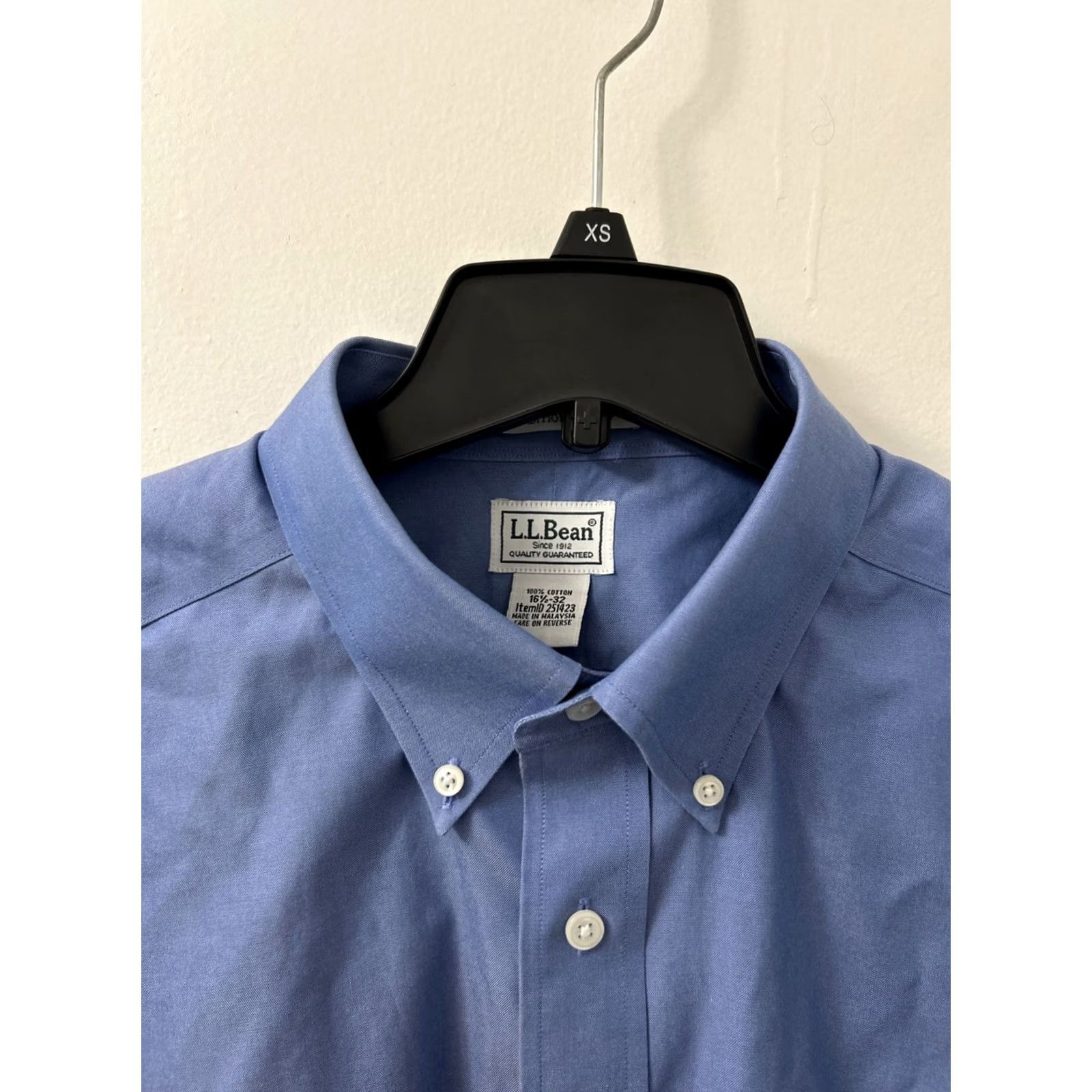 Vintage LL Bean Shirt Mens 16.5 Blue Wrinkle Free Pinpoint Oxford Traditional Button-Up Pocket Shirt Mens Regular 100% Cotton Blue Preppy Classic 251423 Size US XL / EU 56 / 4 - 5 Thumbnail