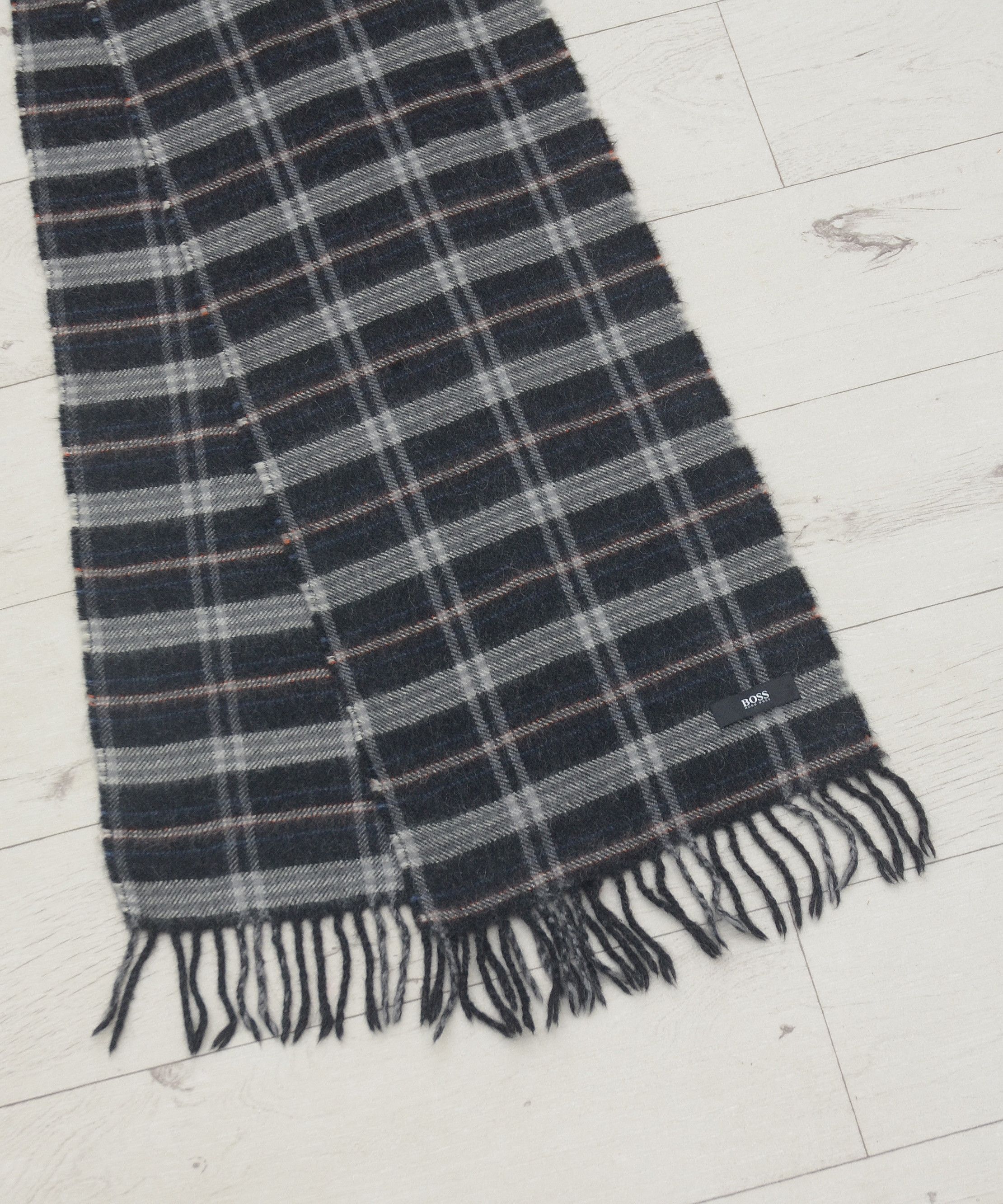 Hugo Boss Vintage Hugo Boss Scarf Muffler Wool Cashmere Size ONE SIZE - 2 Thumbnail