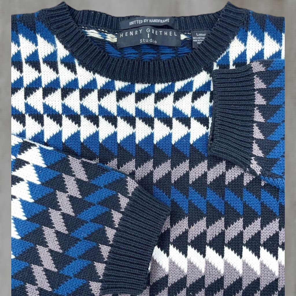 Vintage VINTAGE Henrey Grethel Sweater Men's L Blue Geometric Knit Crew Neck Pullover Logo Embroidered All Seasons Heavyweight Classic American (Adult) Mens Size US L / EU 52-54 / 3 - 1 Thumbnail