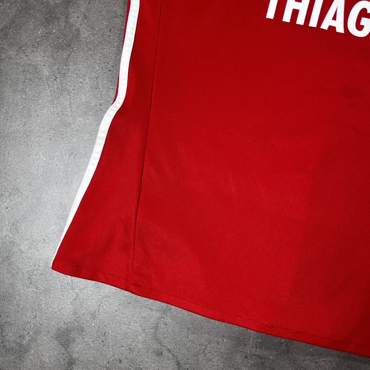 Adidas Womens Adidas Bayern Munchen #6 Thiago Jersey Tee Blokecore Size US S / EU 44-46 / 1 - 11 Thumbnail