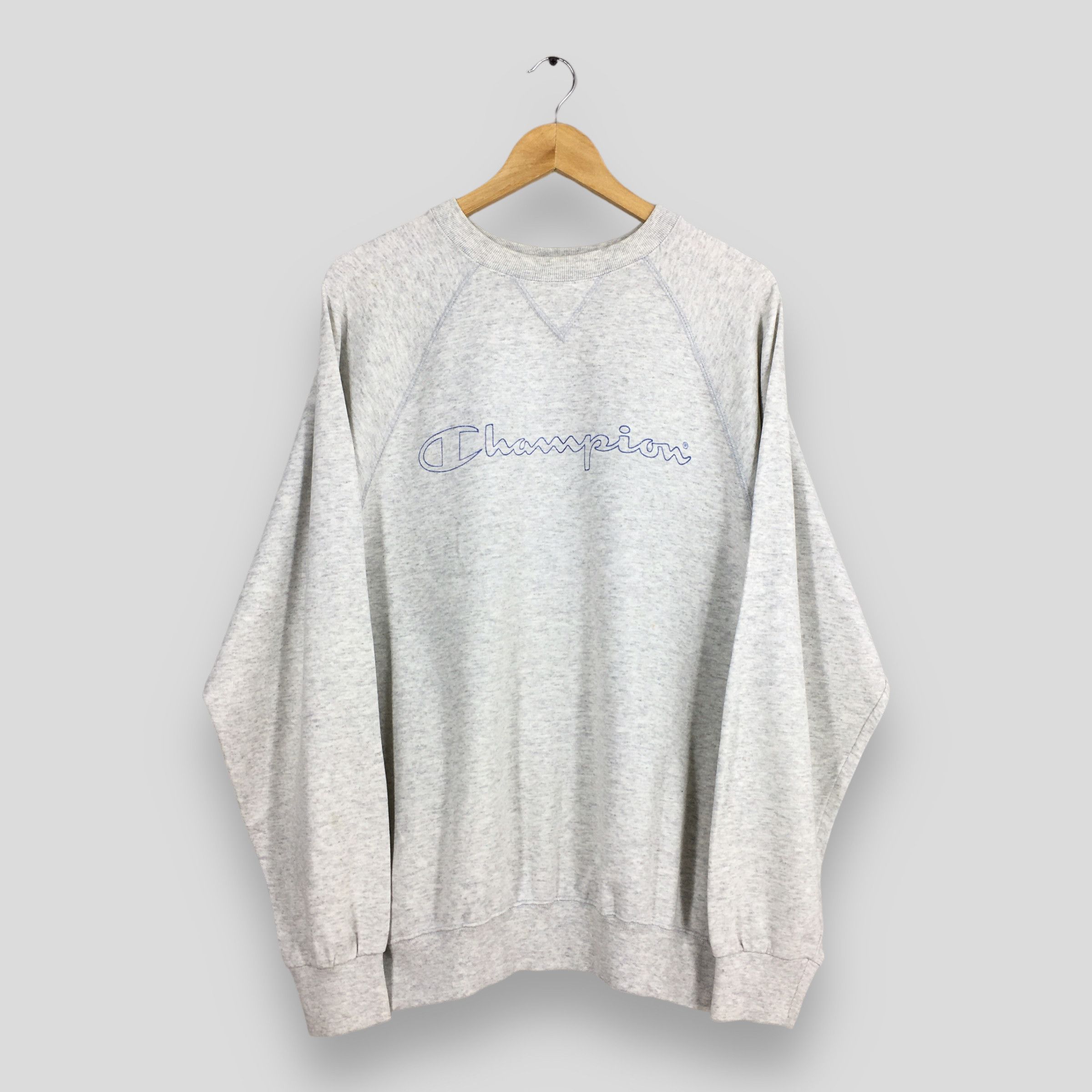 Champion Vintage Champion Script Logo Sweatshirt Large Size US L / EU 52-54 / 3 - 1 Thumbnail