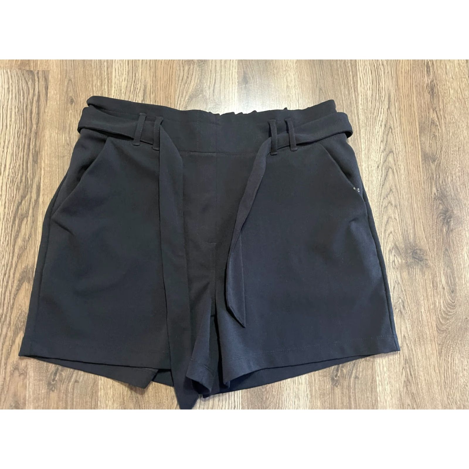 Vintage Maurices Shorts Women Large Black Tie Waist Pockets Paperbag Size 36" / US 14 / IT 50 - 2 Thumbnail