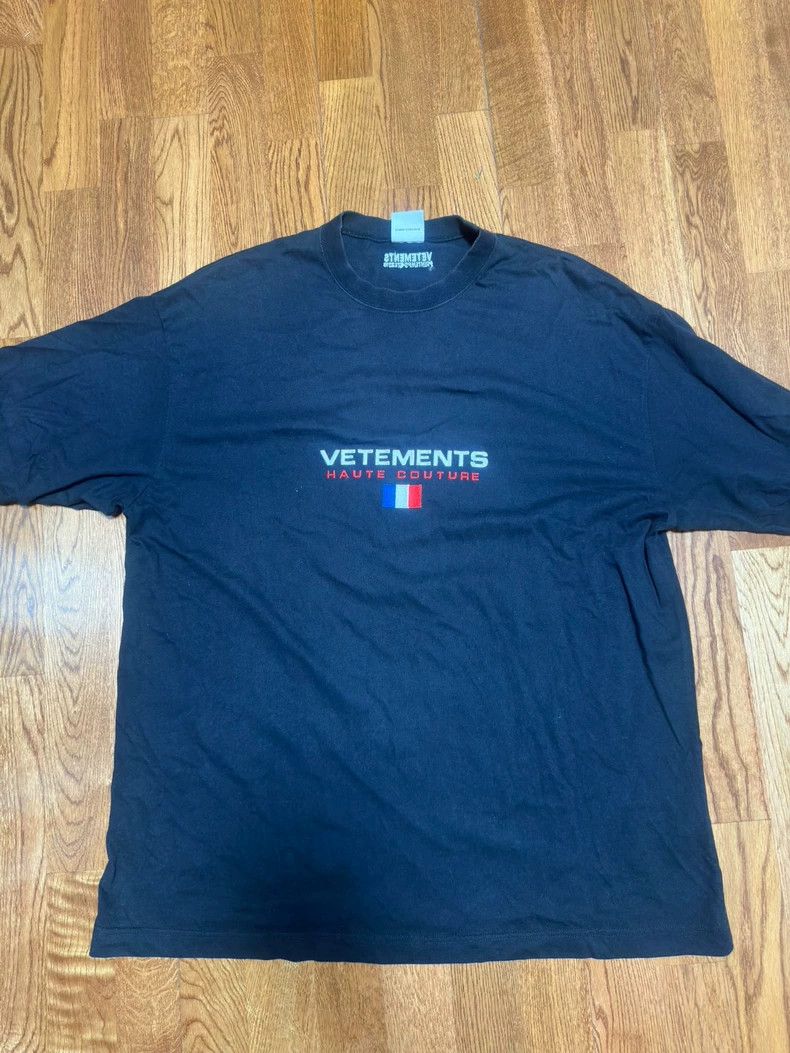 Vetements Vetements French flag short-sleeve shirt, length 81, chest Size US L / EU 52-54 / 3 - 1 Thumbnail
