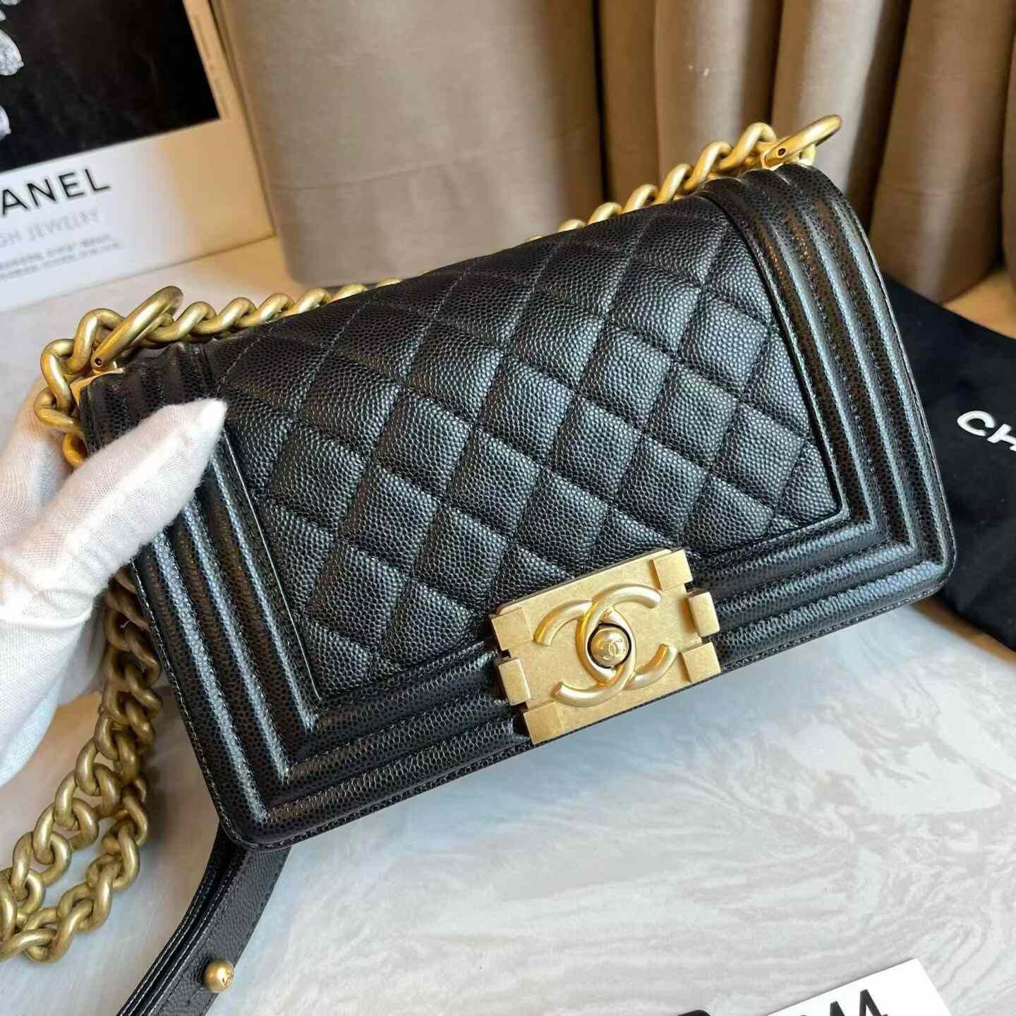 Chanel Pre-loved Bag Very good condition Size ONE SIZE - 1 Thumbnail
