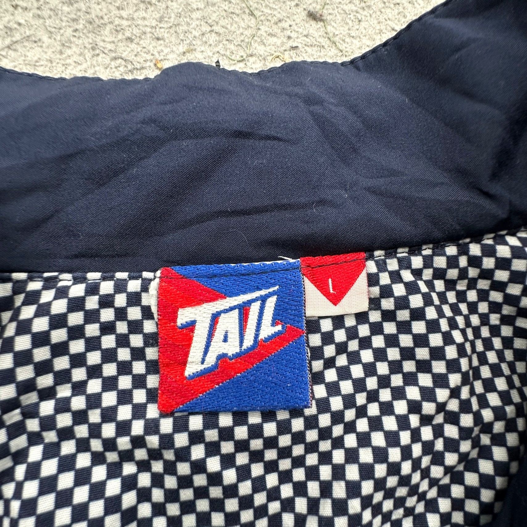 Vintage VINTAGE Tail Geometric AOP Windbreaker Jacket Womens Large Zip Jacket Size L / US 10 / IT 46 - 3 Thumbnail