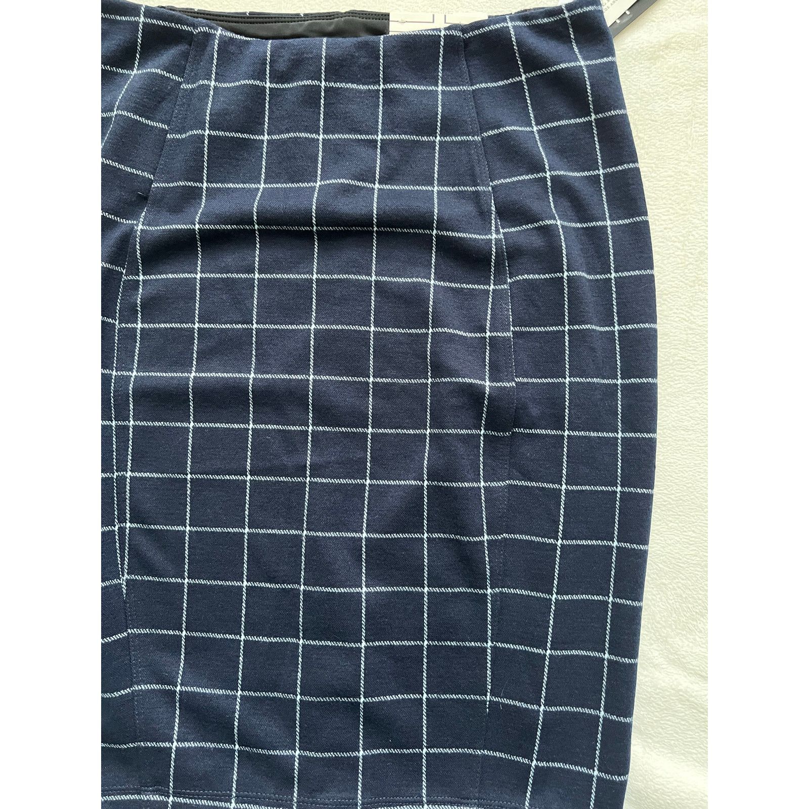 Other Liverpool Los Angeles High Rise Pencil Skirt Petite 4/27 Size 27" / US 4 / IT 40 - 2 Thumbnail