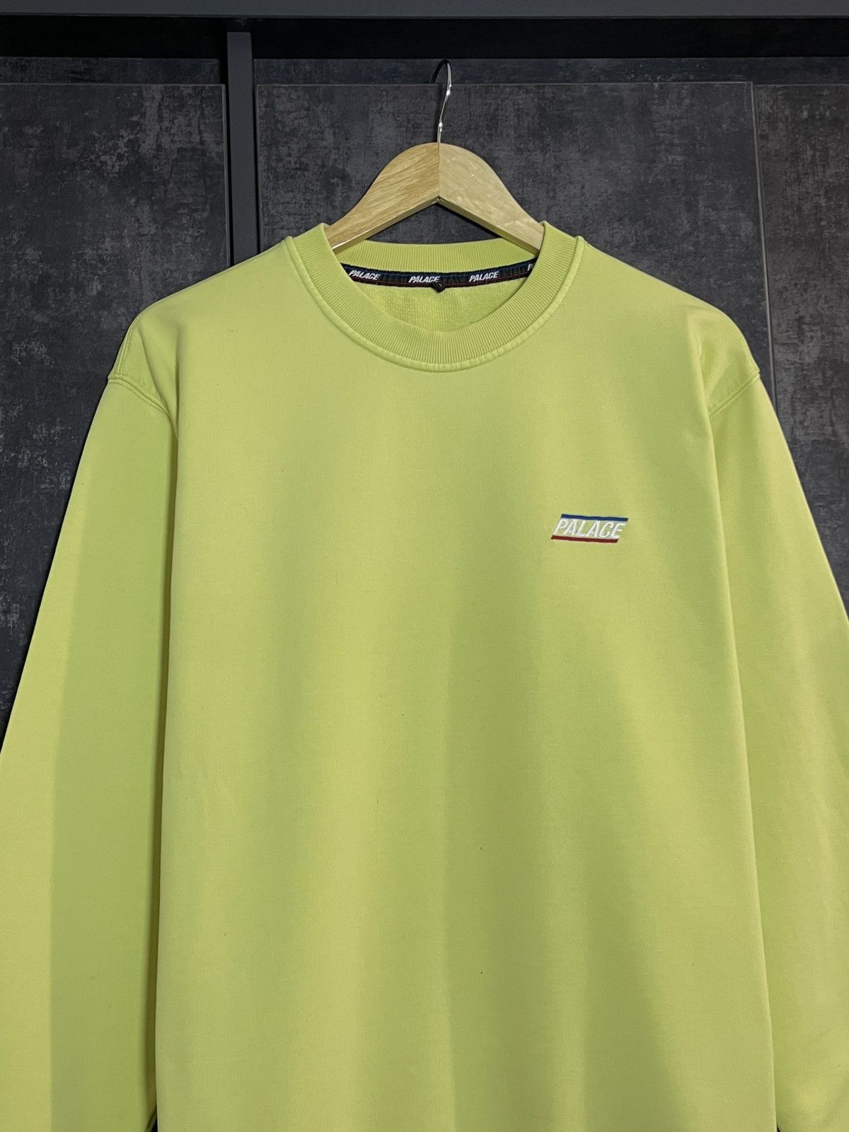 Palace Palace Small Logo Yellow Crewneck Sweatshirt Supreme JNCO Size US L / EU 52-54 / 3 - 5 Thumbnail