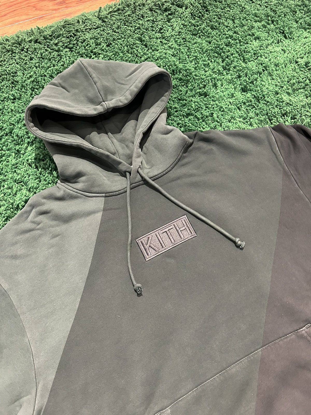 BMW × Kith Kith x BMW Vitality Vintage Nelson Hoodie Size US M / EU 48-50 / 2 - 5 Thumbnail