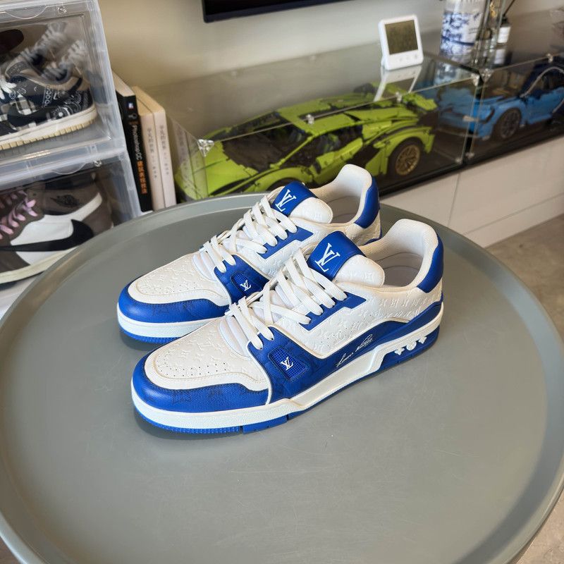 Louis Vuitton Louis Vuitton Blue Leather Low-Top Sneakers 0079 Size US 11 / EU 44 - 1 Thumbnail