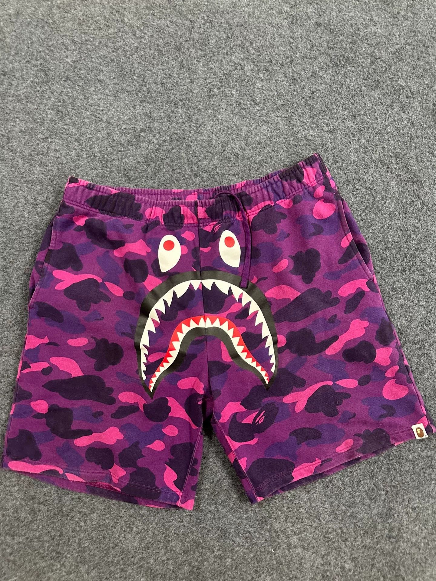 Bape Bape X Multi Shark Shorts Designer Size US 38 / EU 54 - 1 Thumbnail