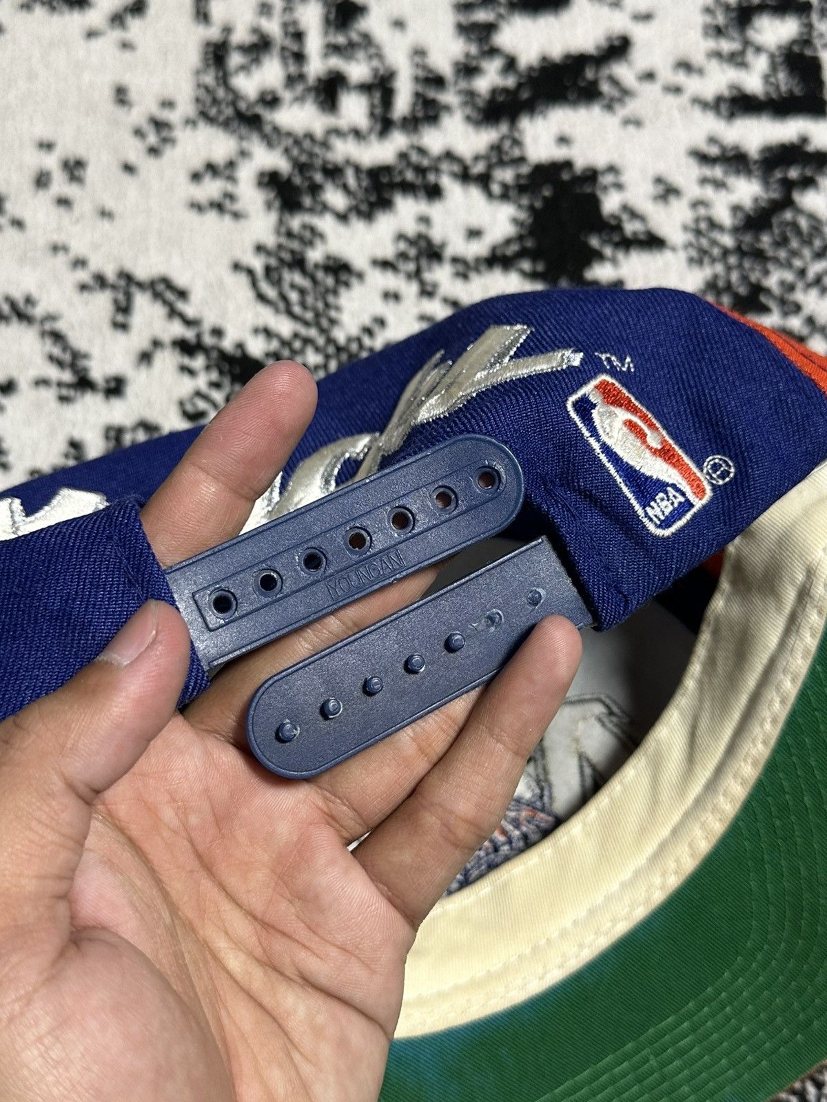 Sports Specialties Vintage 90s NBA New York Knicks Backscrip Hat Size ONE SIZE - 11 Thumbnail