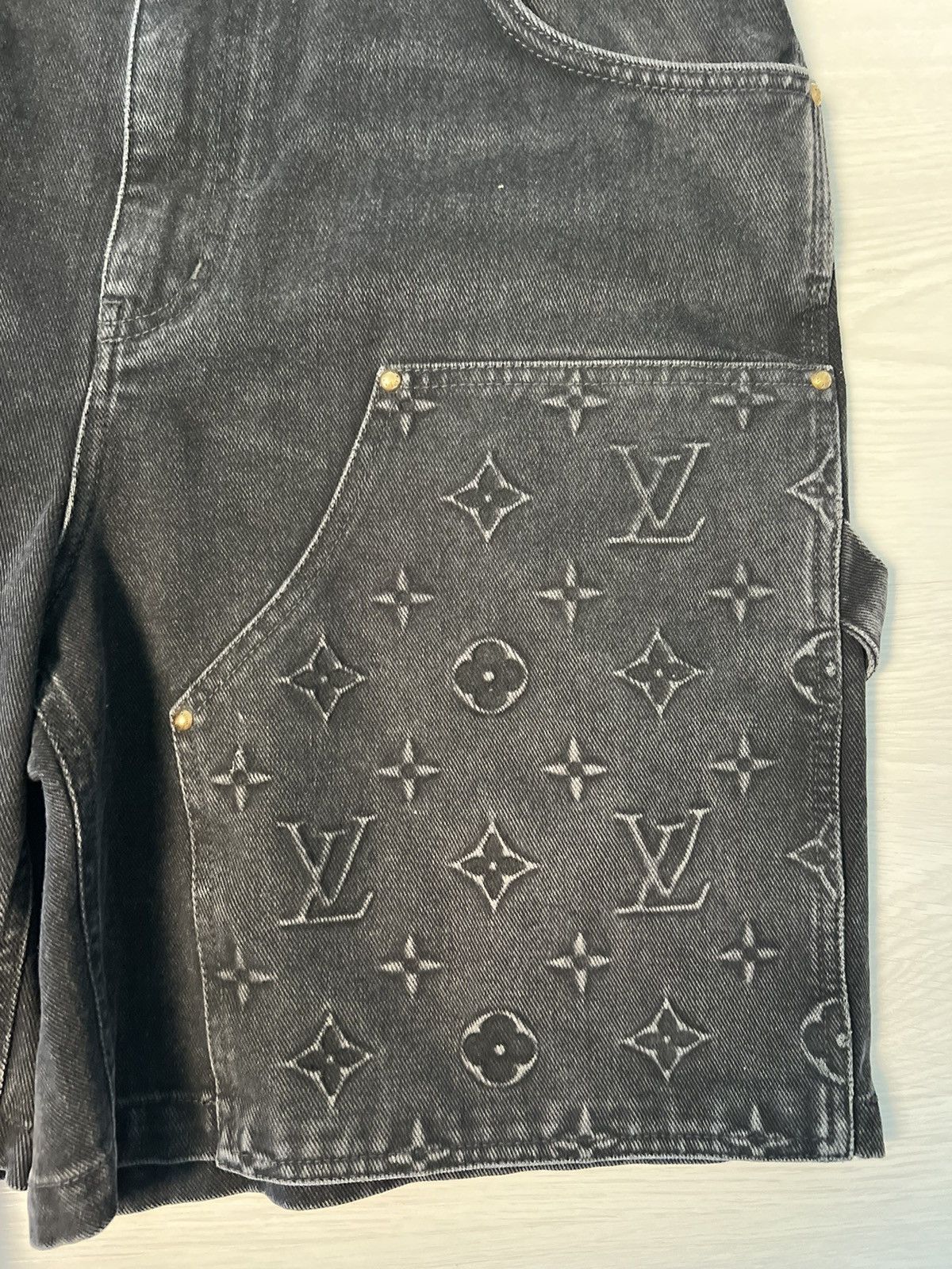 Louis Vuitton Louis Vuitton Monogram Workwear Denim Shorts Size US 36 / EU 52 - 2 Thumbnail