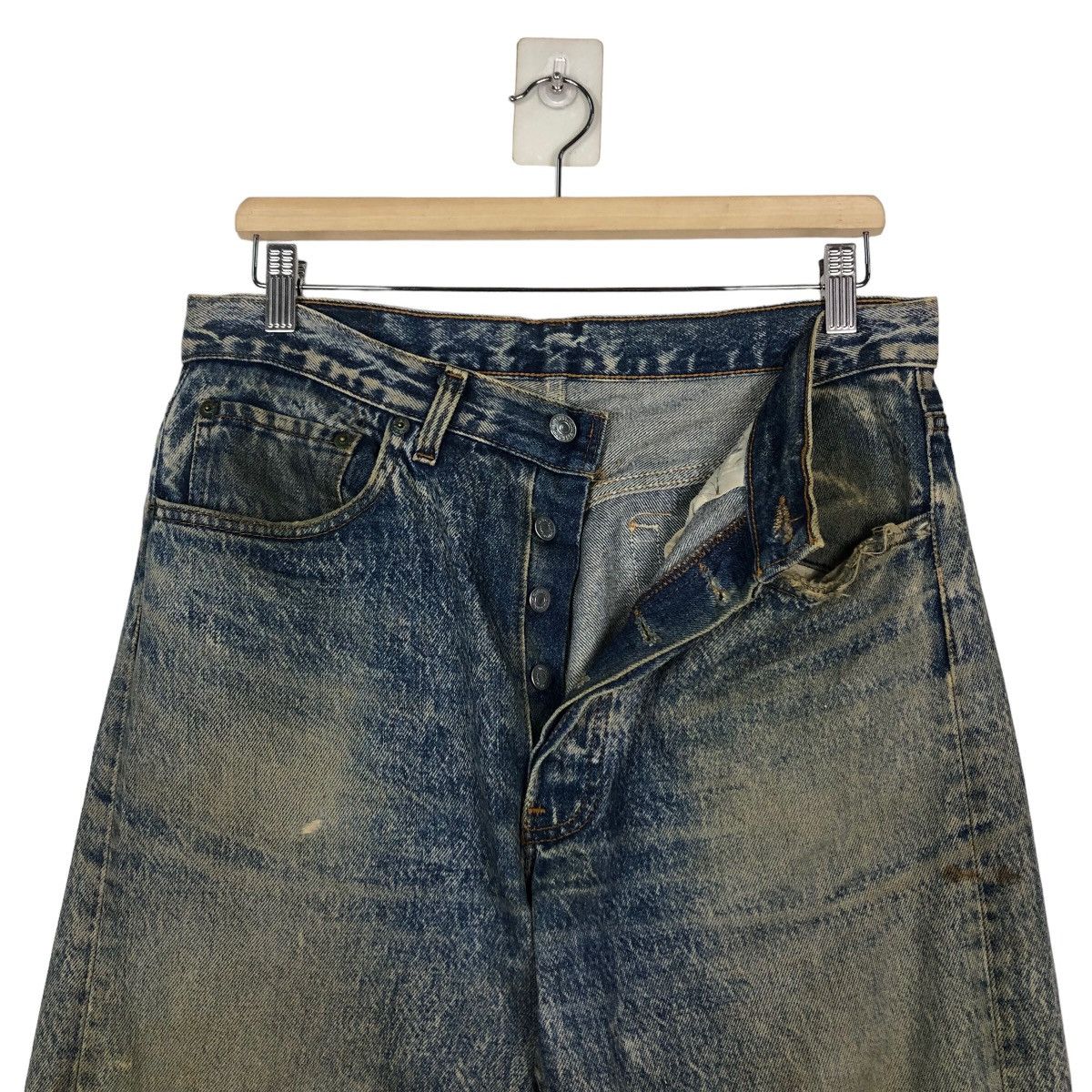 Levi's 🔥VINTAGE DENIM JEANS LEVI’S 501 DISTRESSED RUSTY DESIGN Size US 33 - 16 Thumbnail