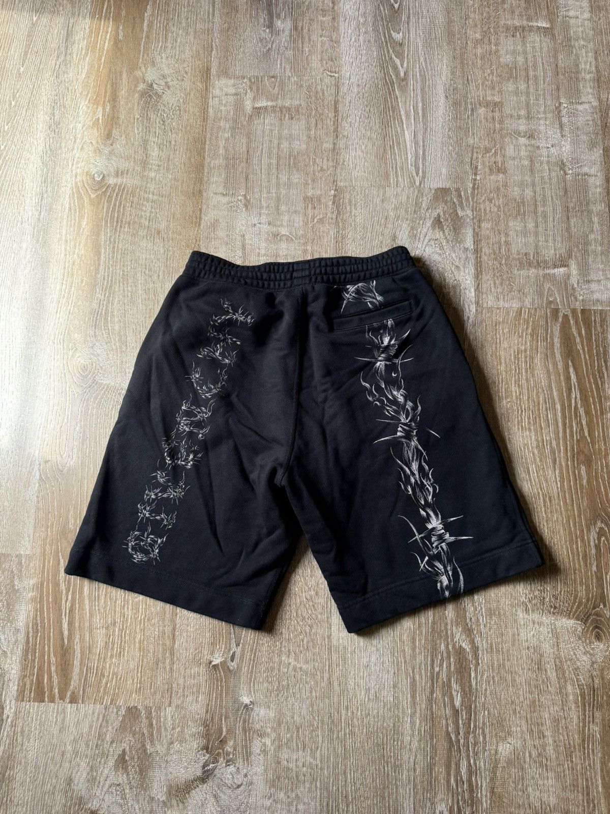 Givenchy Givenchy Barbed Wire Shorts Size US 28 / EU 44 - 2 Thumbnail
