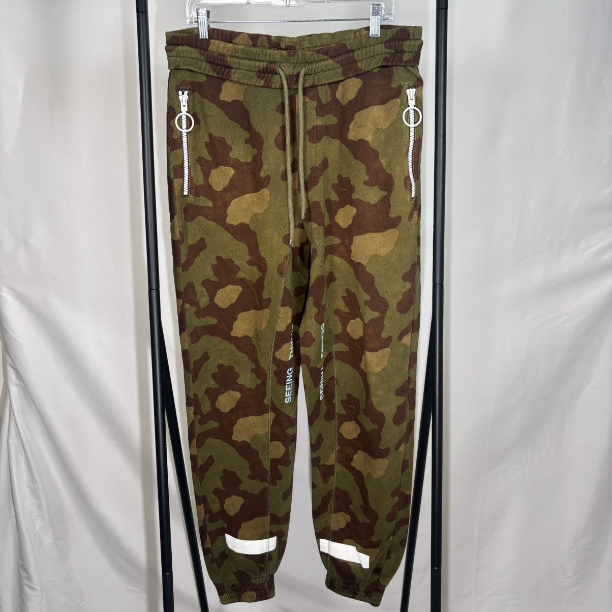 Off-White OFF-WHITE Seeing Things Camo Sweats Size M Used Size US 34 / EU 50 - 1 Thumbnail
