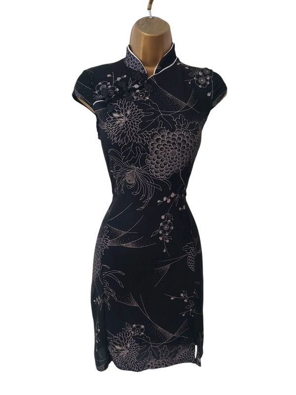 Vintage Vintage above the knee dress Size M / US 6-8 / IT 42-44 - 1 Thumbnail