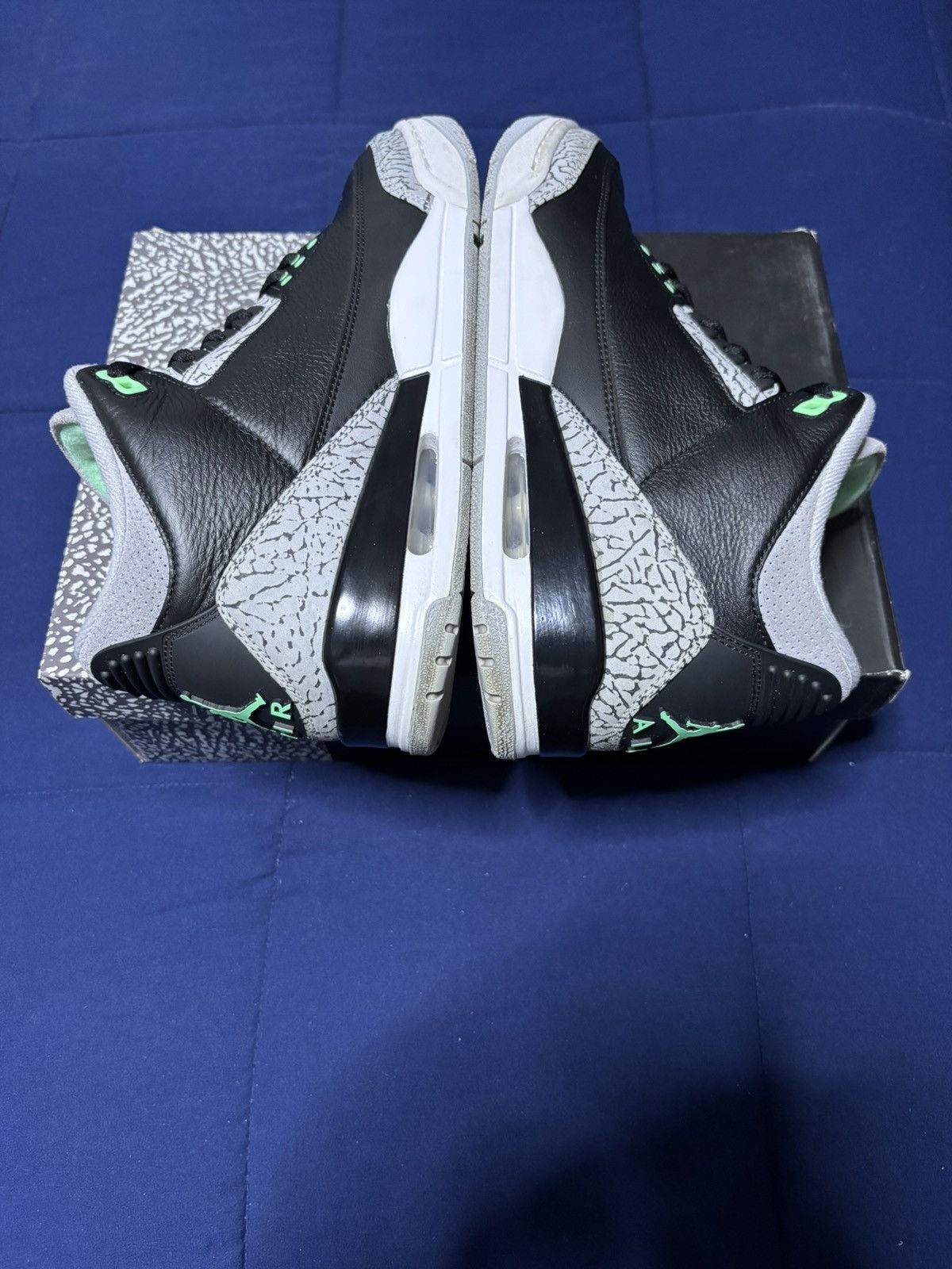 Jordan Brand Jordan 3 Retro Green Glow 2024 Size 10.5 Size US 10.5 / EU 43-44 - 2 Thumbnail
