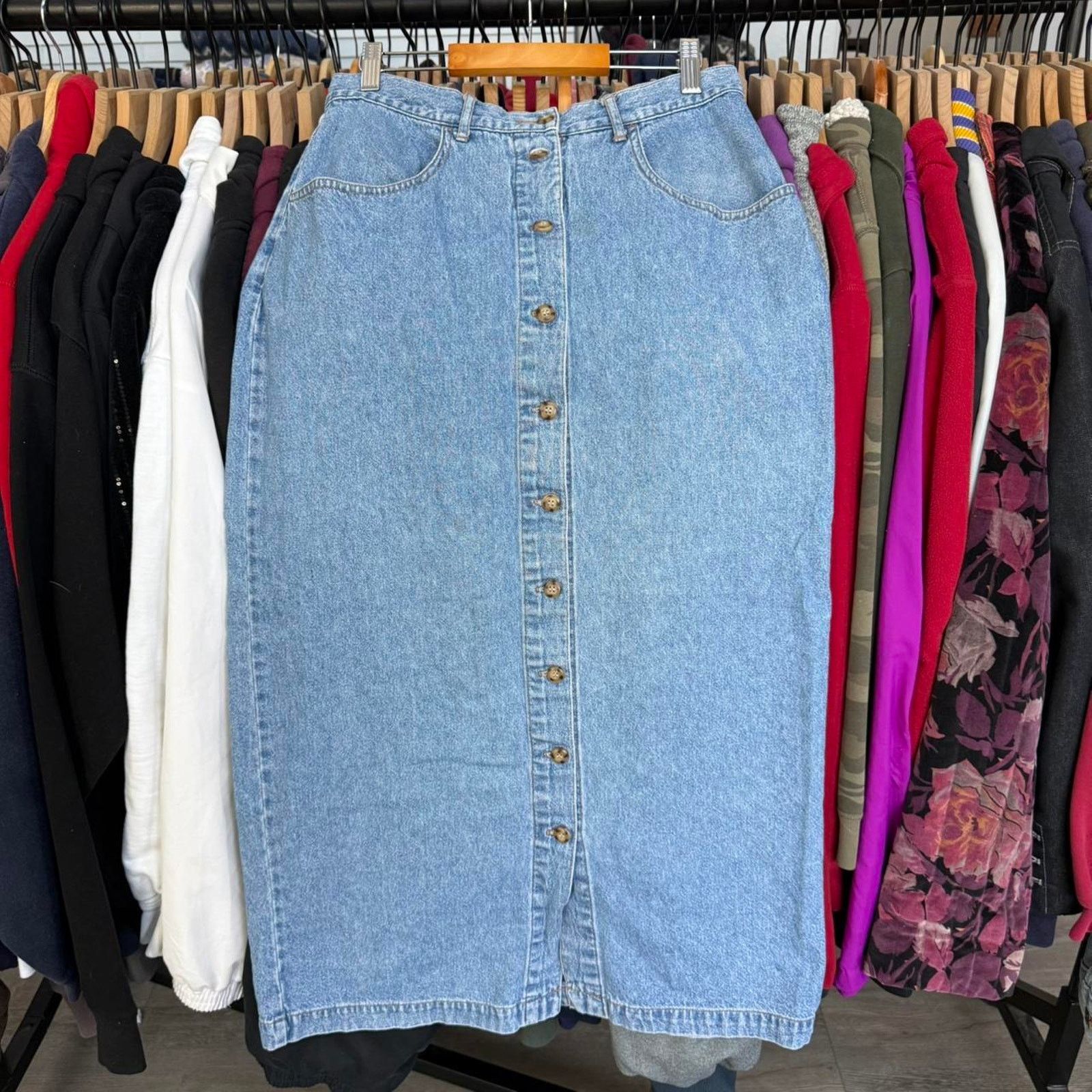 Eddie Bauer Vintage 80s or 90s Eddie Bauer Women’s Jean Maxi Skirt Size 30" / US 8 / IT 44 - 1 Thumbnail
