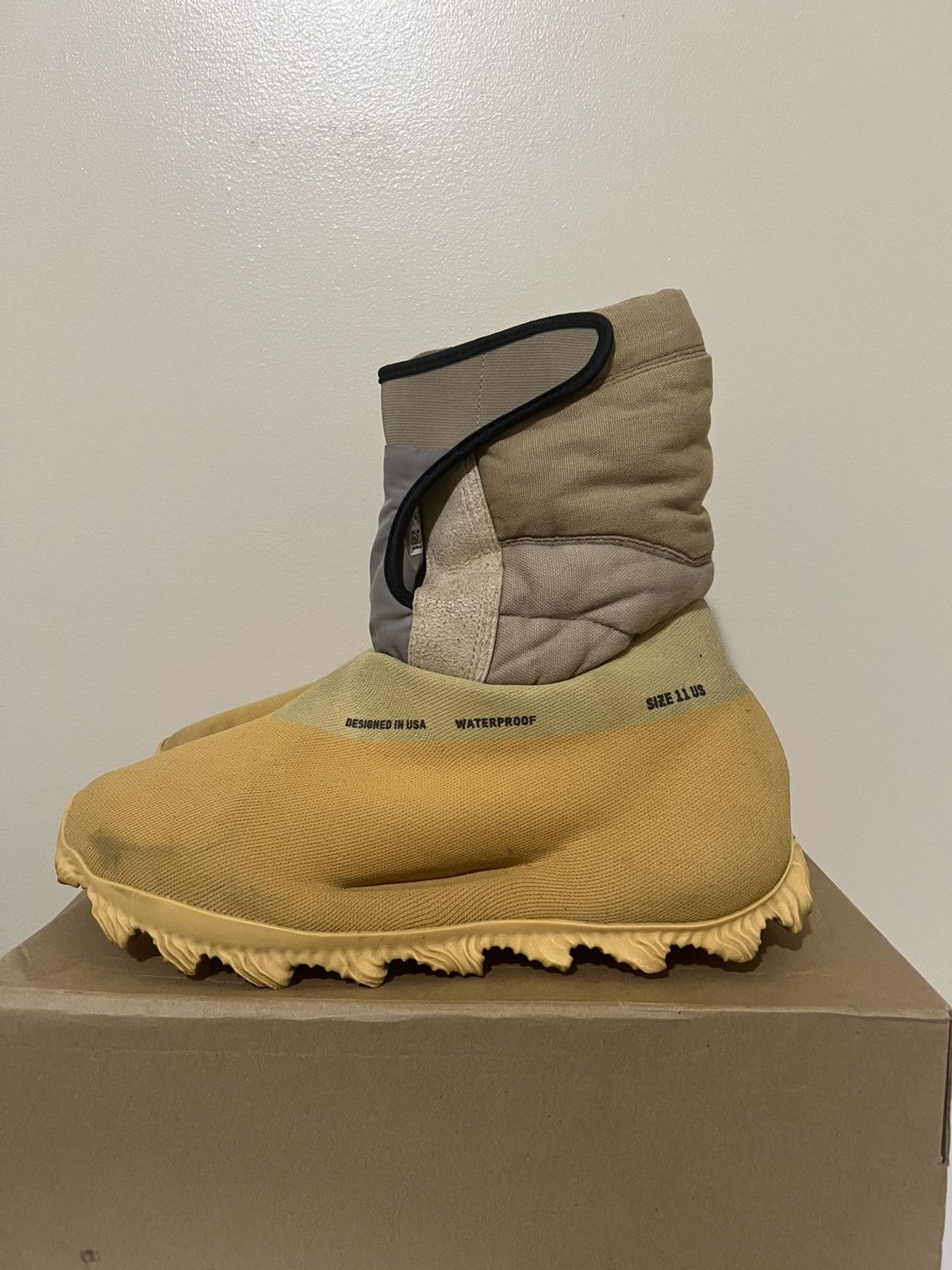 Hoka x Satisfy Running Mafate Trail Sulfur