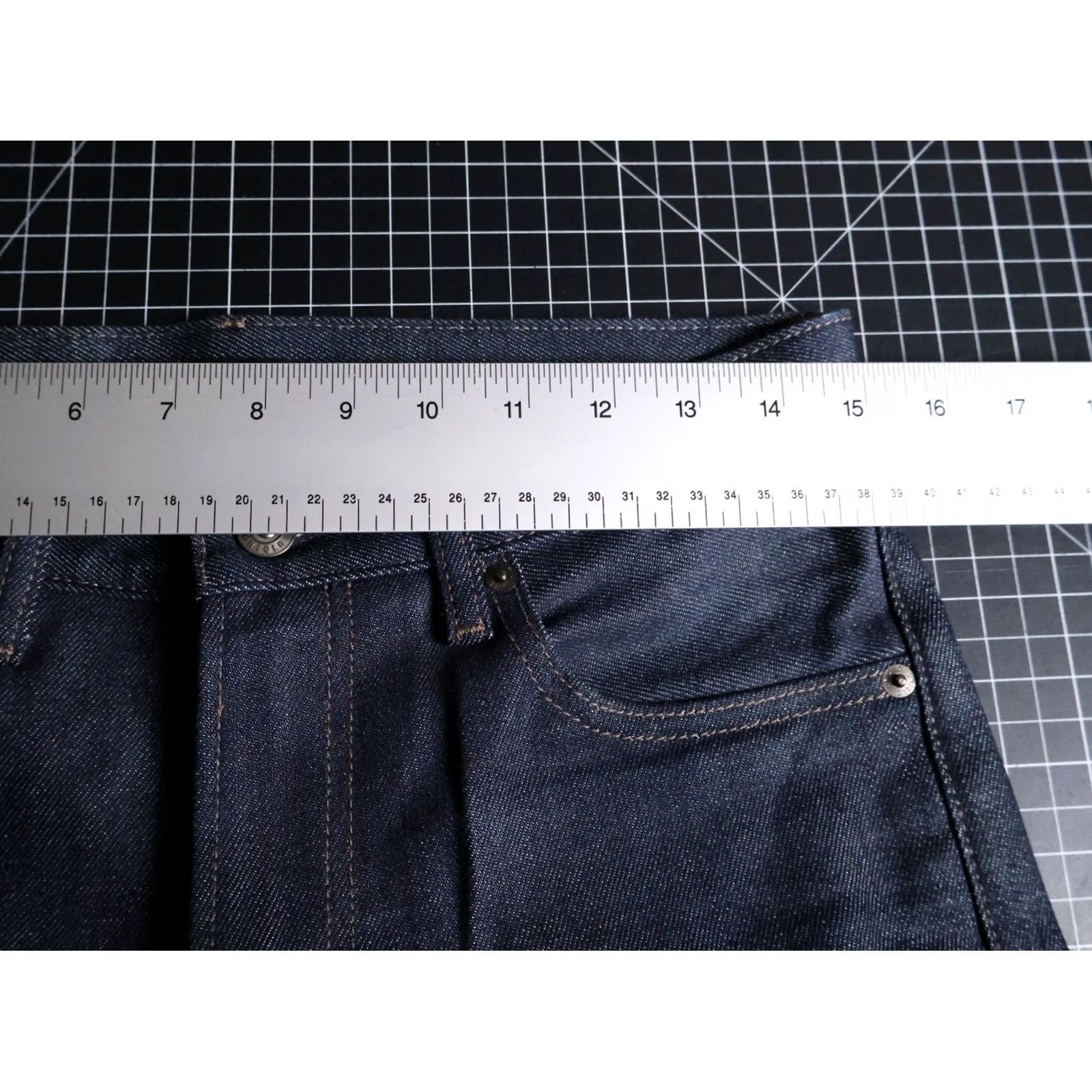 Uniqlo Uniqlo Jeans Men 29 x 39 Slim Straight Denim Zip 5-Pocket Kaihara Blue Dark Selvedge Knit? Size US 30 / EU 46 - 5 Thumbnail