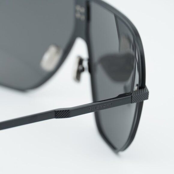Givenchy Givenchy GV40087U 01A Sunglasses Shiny Black Shield Frame Size ONE SIZE - 5 Thumbnail