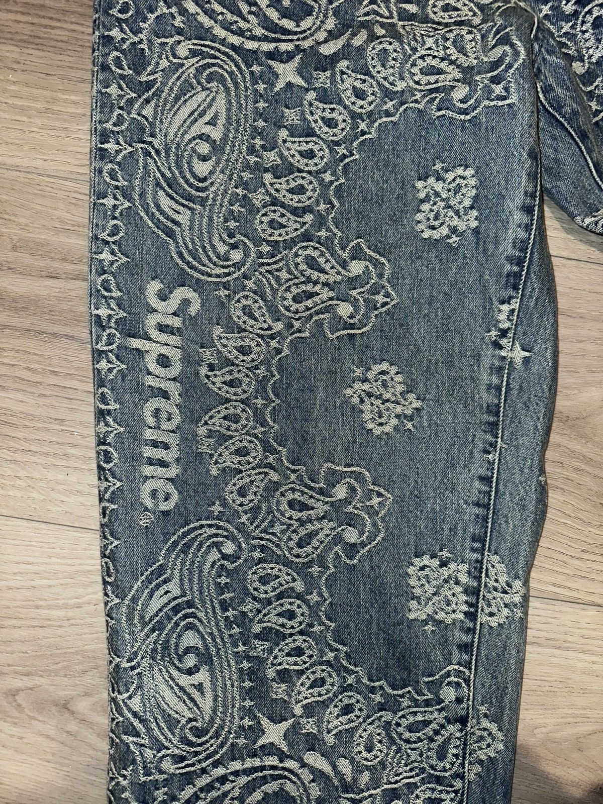Supreme Supreme Bandana Jacquard Baggy Jean Size US 30 / EU 46 - 7 Thumbnail