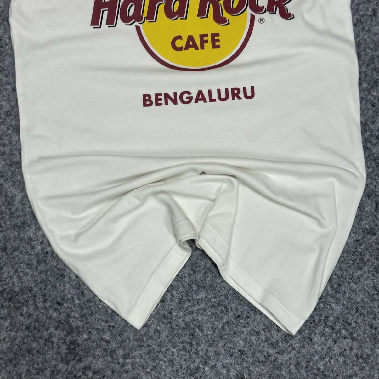 Hard Rock Cafe VTG Man Hard Rock Cafe Bengaluru Tank Top Sleeves Size S Y2K Size US S / EU 44-46 / 1 - 5 Thumbnail