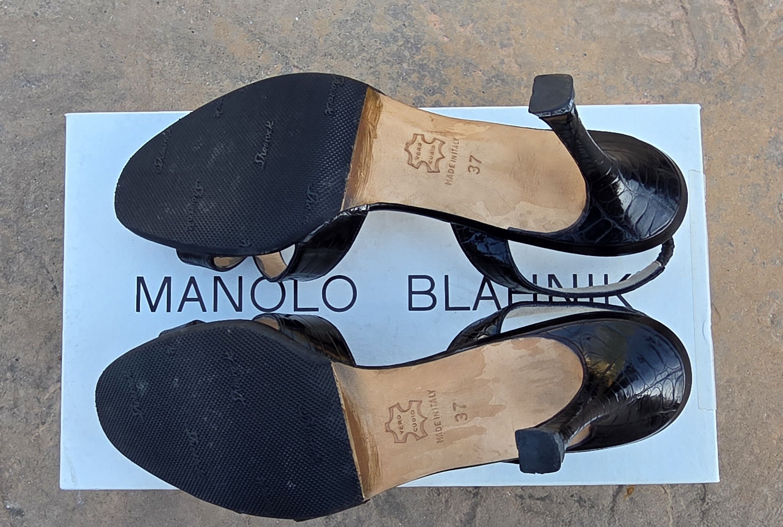 Manolo Blahnik Callasli Size US 7 / IT 37 - 6 Thumbnail