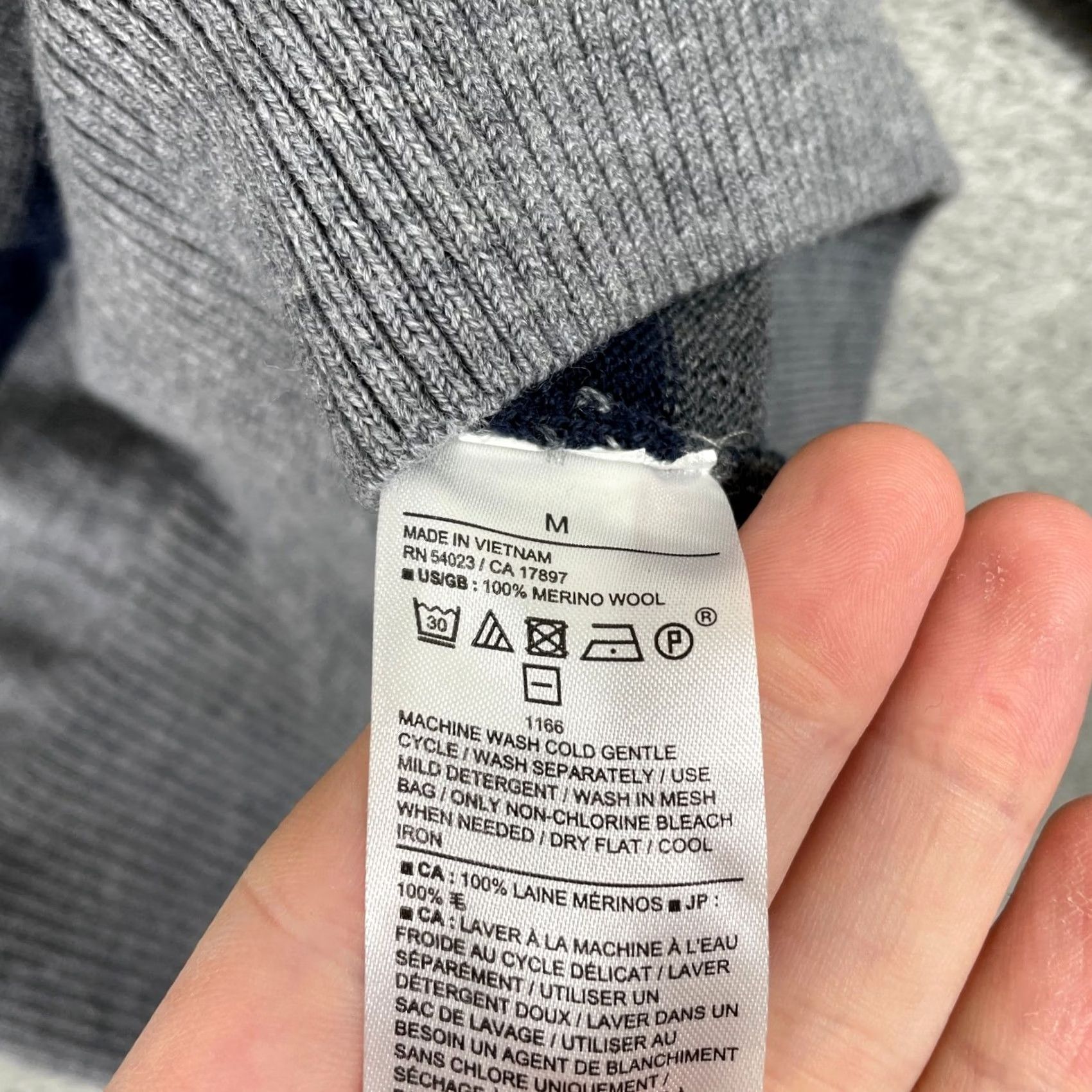 Banana Republic Banana Republic Merino Wool Striped Sweater Mens Medium Gray Navy Crewneck - Size Size US M / EU 48-50 / 2 - 4 Thumbnail