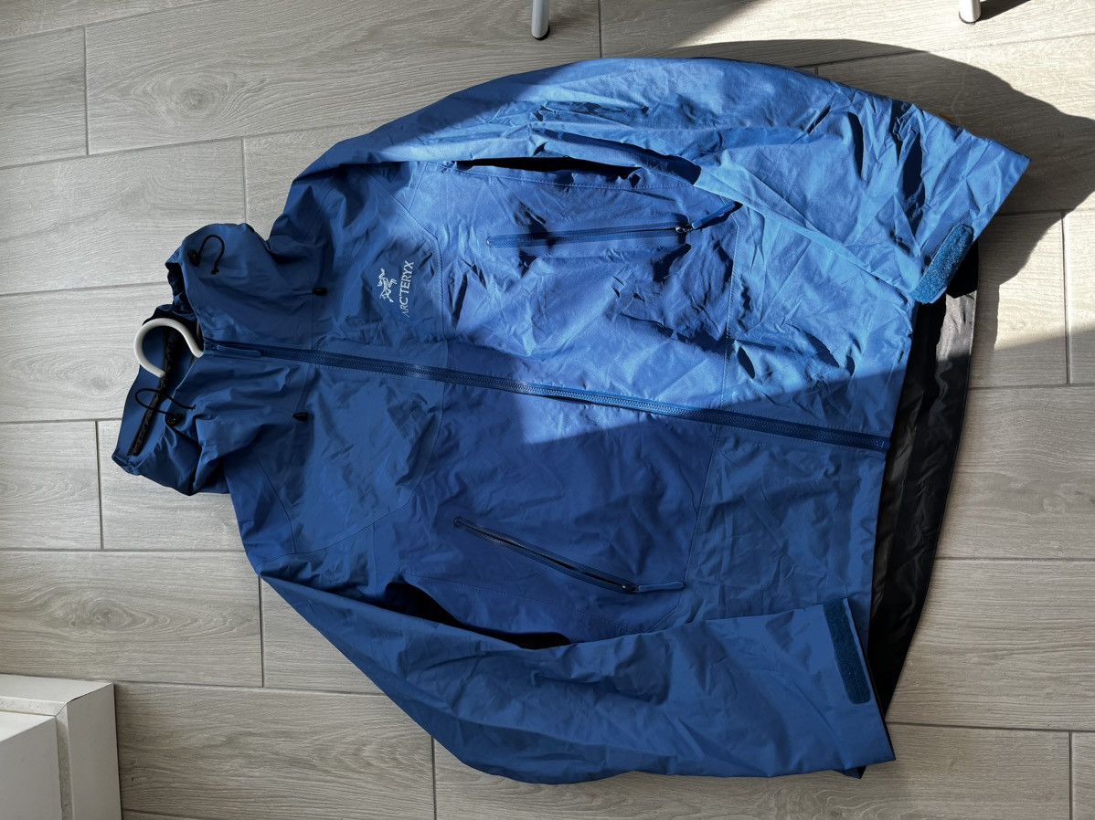 Arc'teryx × Goretex Arctery Beta SL Hybrid Gore Tex Hooded Jacket Womens Size L / US 10 / IT 46 - 12 Thumbnail