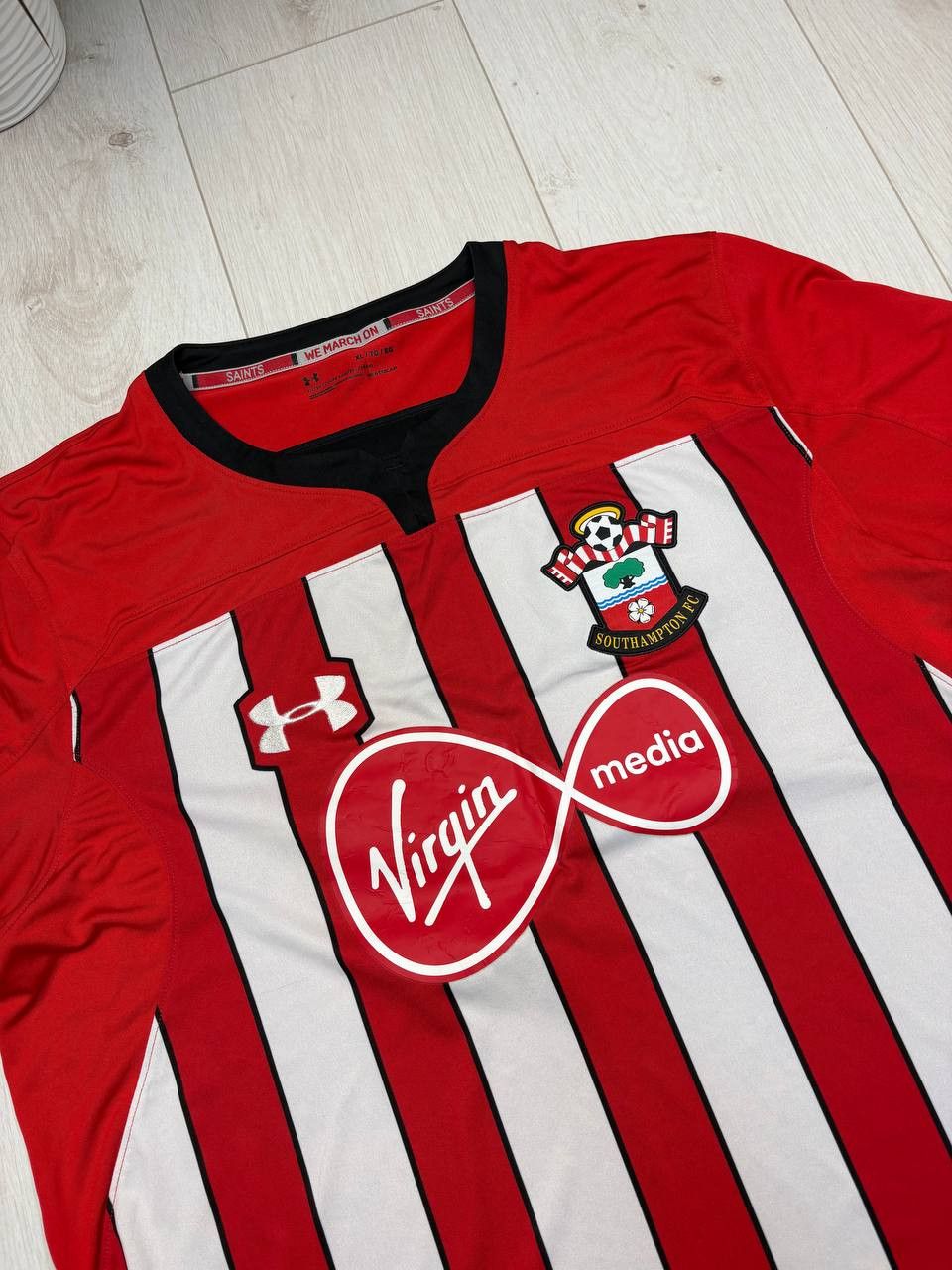 Under Armour Under Armour FC Southampton Jersey Size XL Home 2018/19 Size US XL / EU 56 / 4 - 2 Thumbnail
