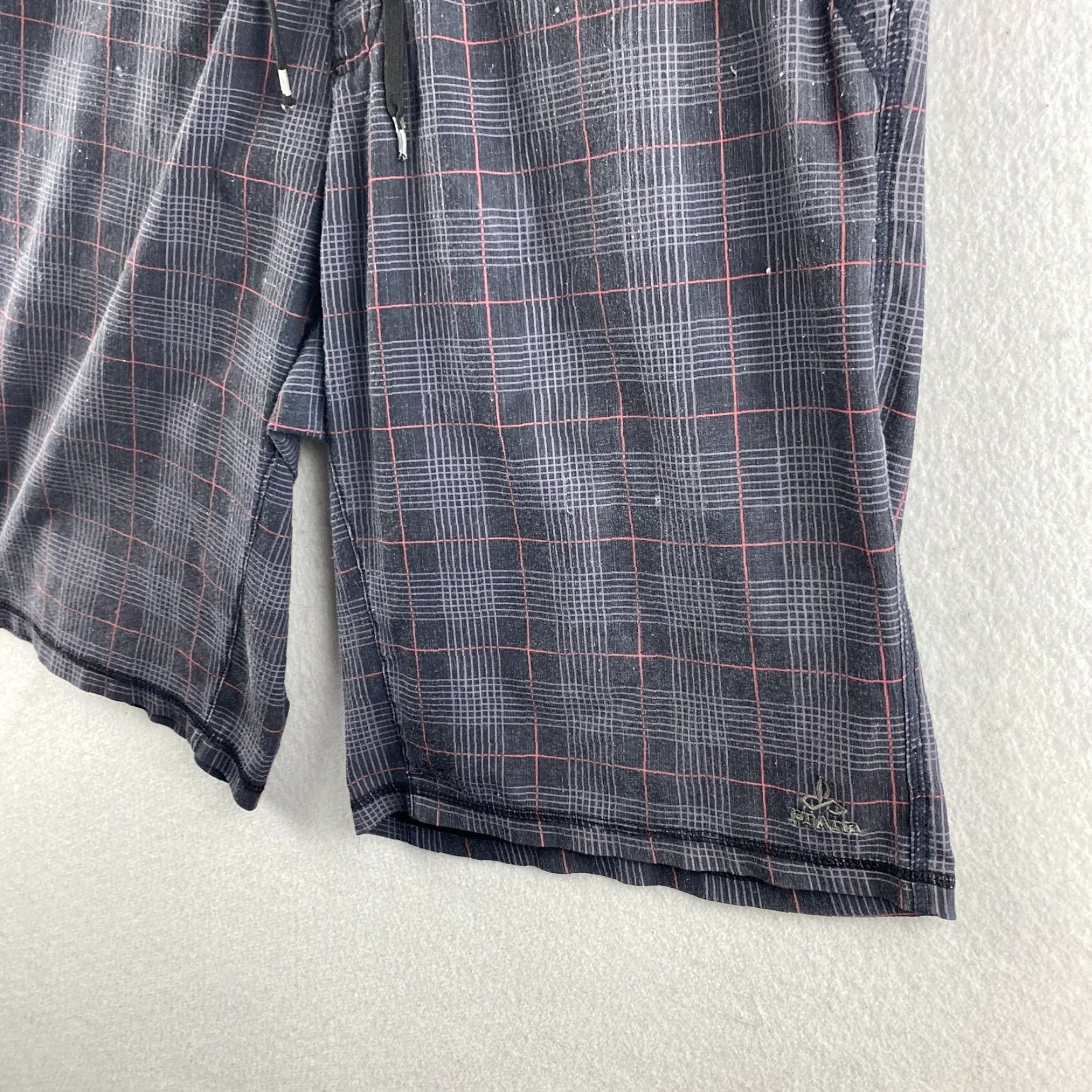 Prana Prana Boardshorts Mens 36 Black Plaid Drawstring Pockets Surf Beach Board Shorts Size US 36 / EU 52 - 5 Thumbnail