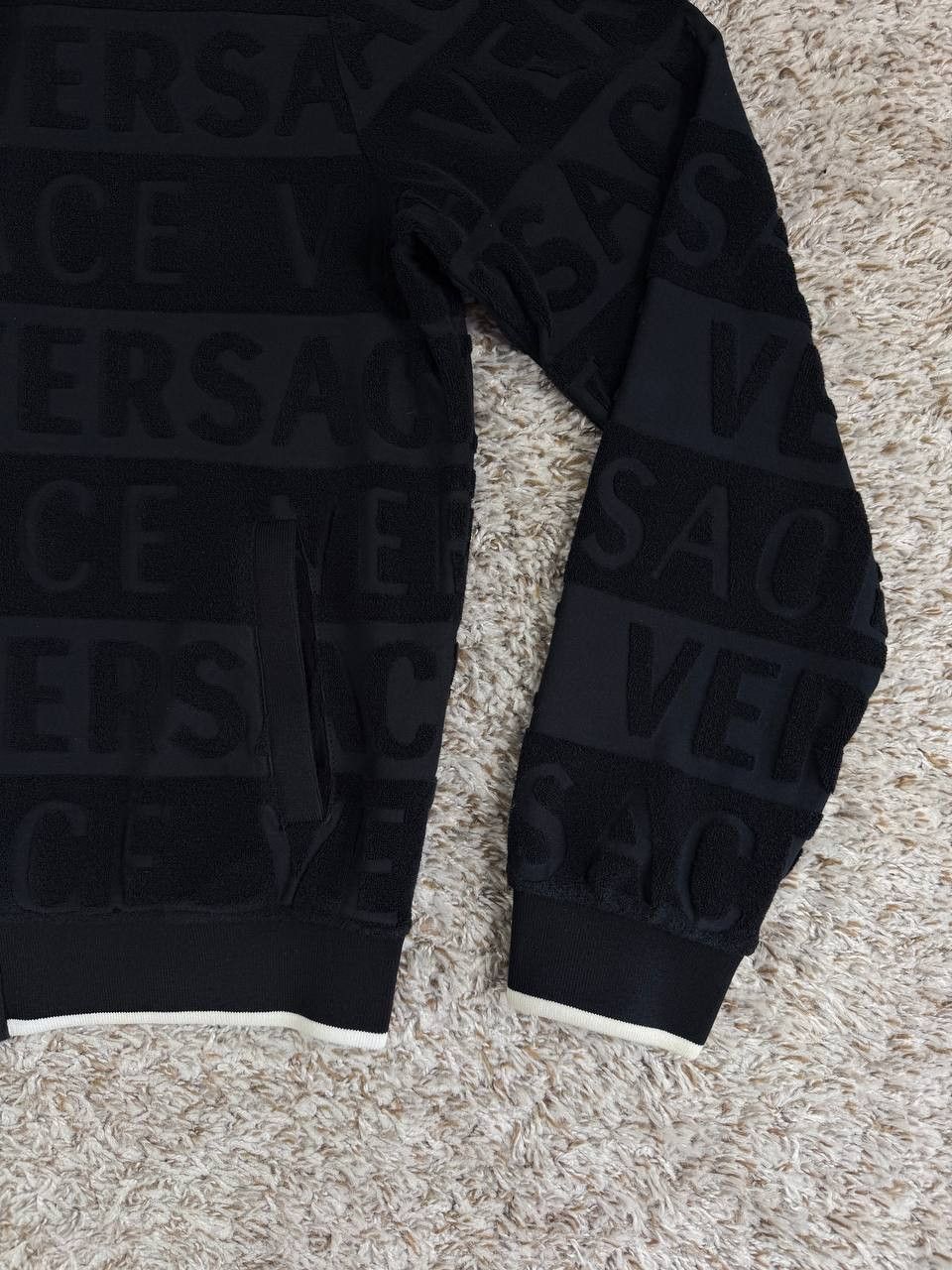 Versace Versace Velour Over Print Logo Track Jacket Men's Size 7 Size US XL / EU 56 / 4 - 4 Thumbnail