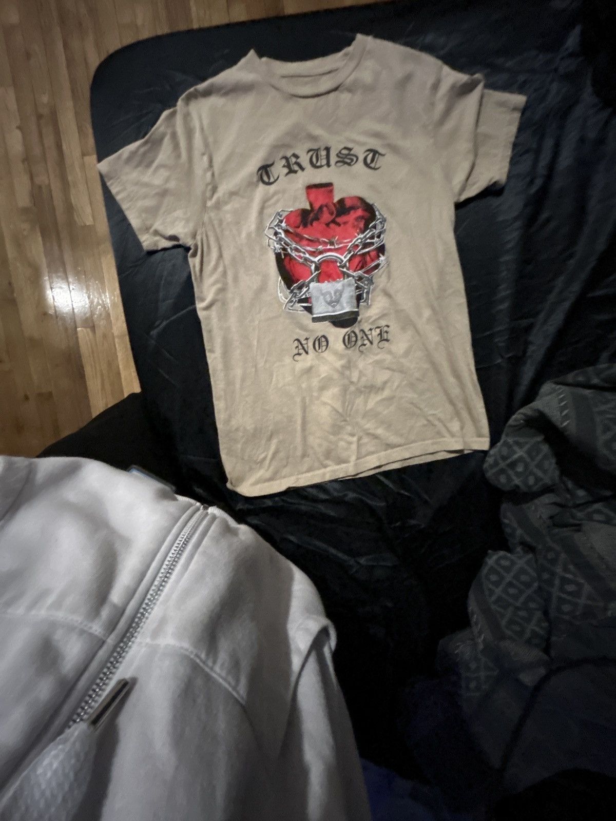 Other NeVEr HeArT BRokeN Size US M / EU 48-50 / 2 - 1 Preview