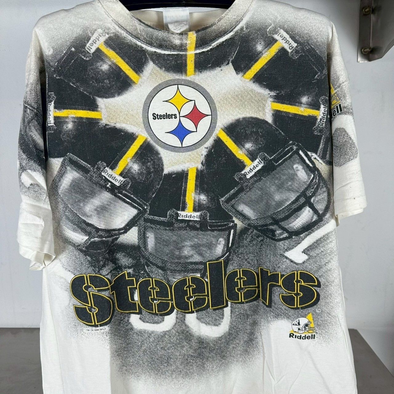 Vintage Vintage 1996 Pittsburgh Steelers All Over Print NFL T-shirt Size US XL / EU 56 / 4 - 2 Thumbnail