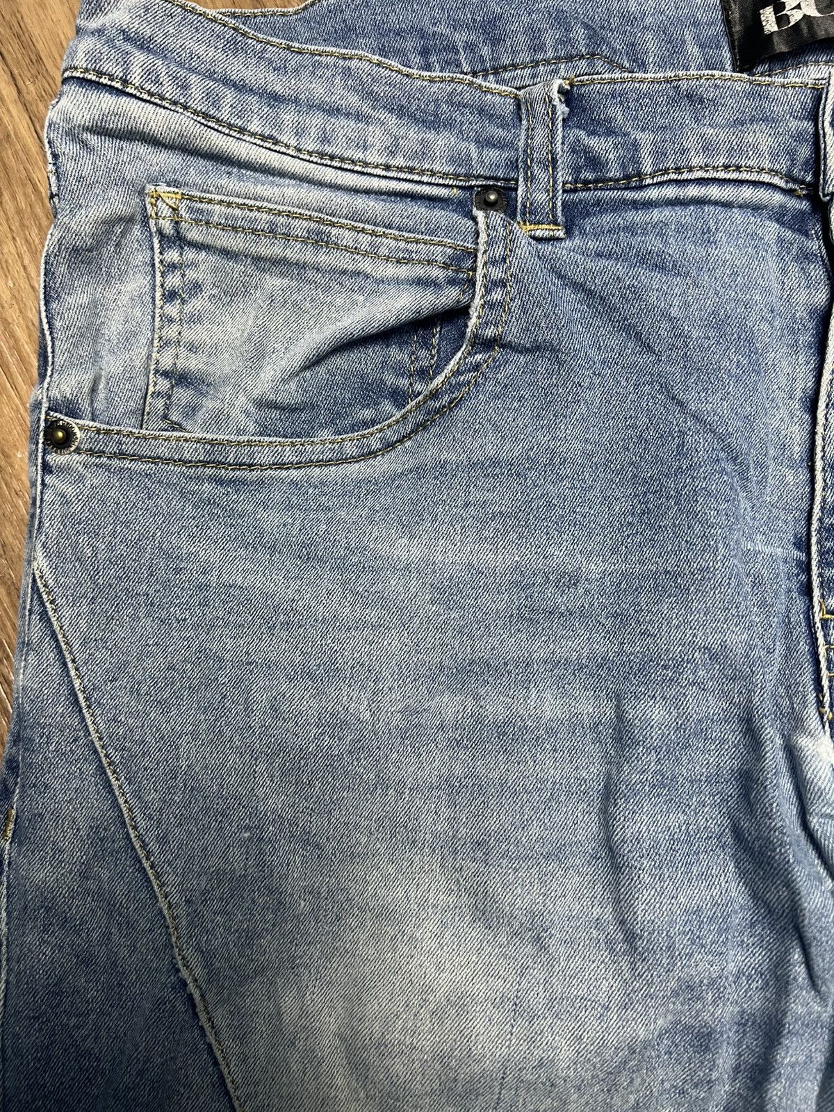 If Six Was Nine BUDS Men's Distressed Slim-Fit Jeans (41) Size US 33 - 7 Thumbnail