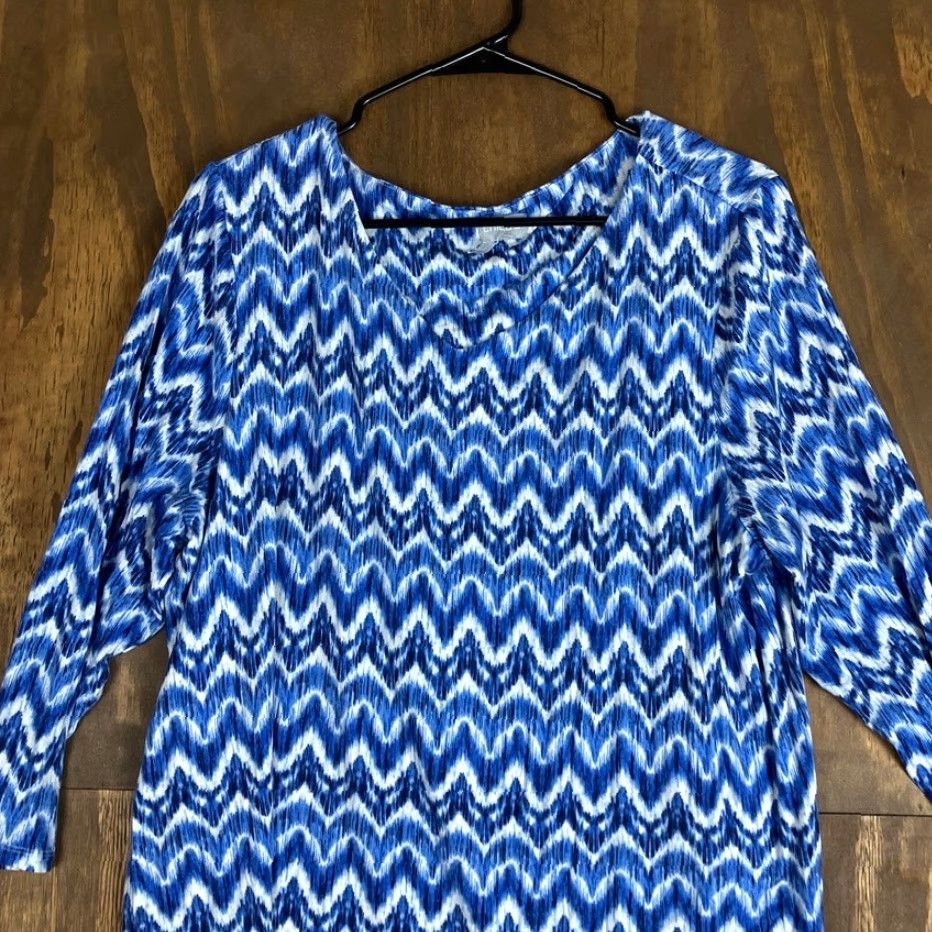 Vintage Chicos Blouse Womens Blue White Batik 3/4 Sleeve V-Neck Stretch XL Geometric Casual Workwear Size XL / US 12-14 / IT 48-50 - 2 Thumbnail
